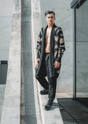 HANDPAINTED - COZY CARDIGAN - KNIT PEARL black painted