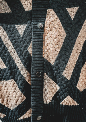 HANDPAINTED - COZY CARDIGAN - KNIT PEARL black painted