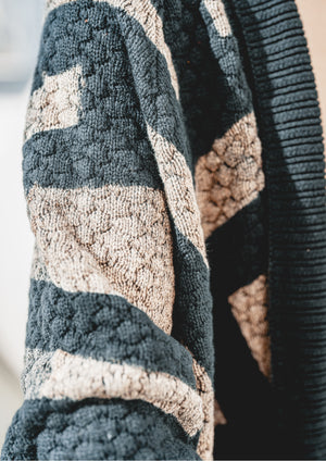 HANDPAINTED - COZY CARDIGAN - KNIT PEARL black painted