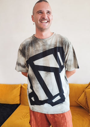 HANDPAINTED - T-SHIRT L - COTTON JERSEY creme painted