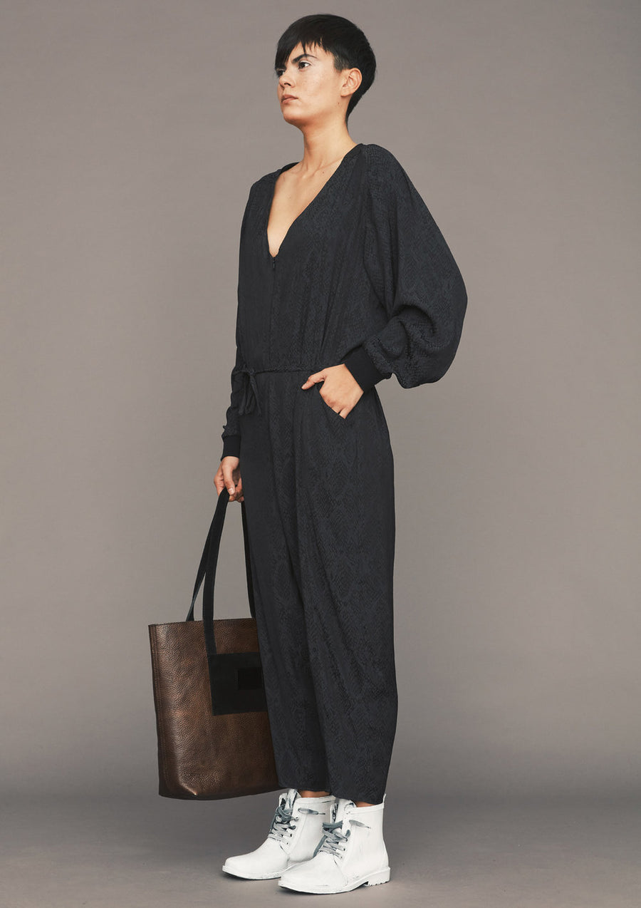 JUMPSUIT LONG OVERSIZED - JACQUARD SATIN black snake - BERENIK