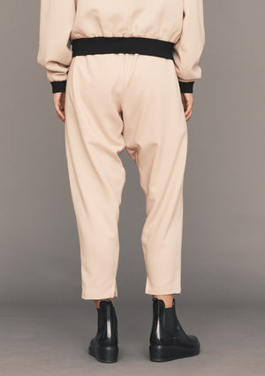 PANTS LOOSE ELASTIC- TWILL BIAS nude - BERENIK