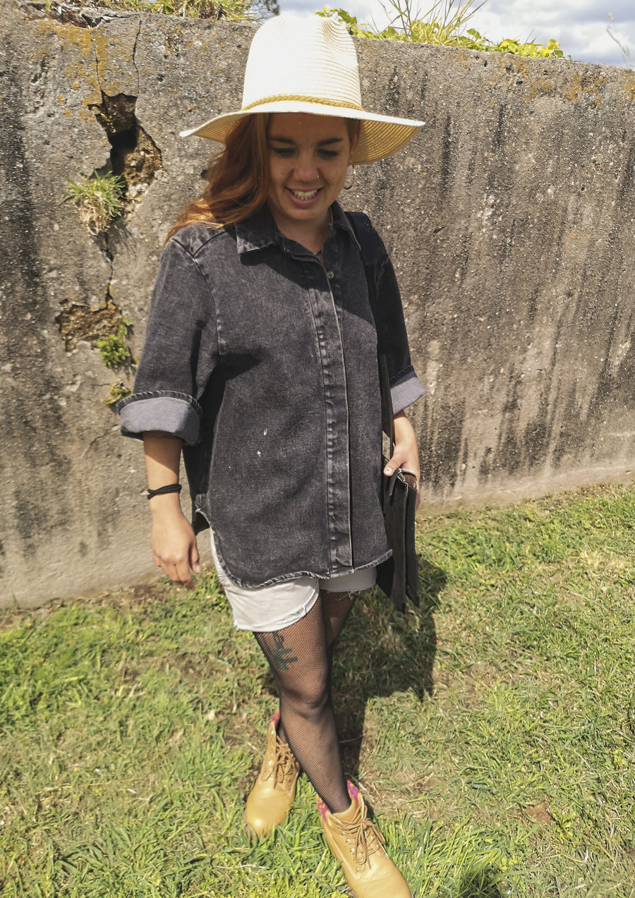 HIP DENIM BLOUSE - washed black - BERENIK