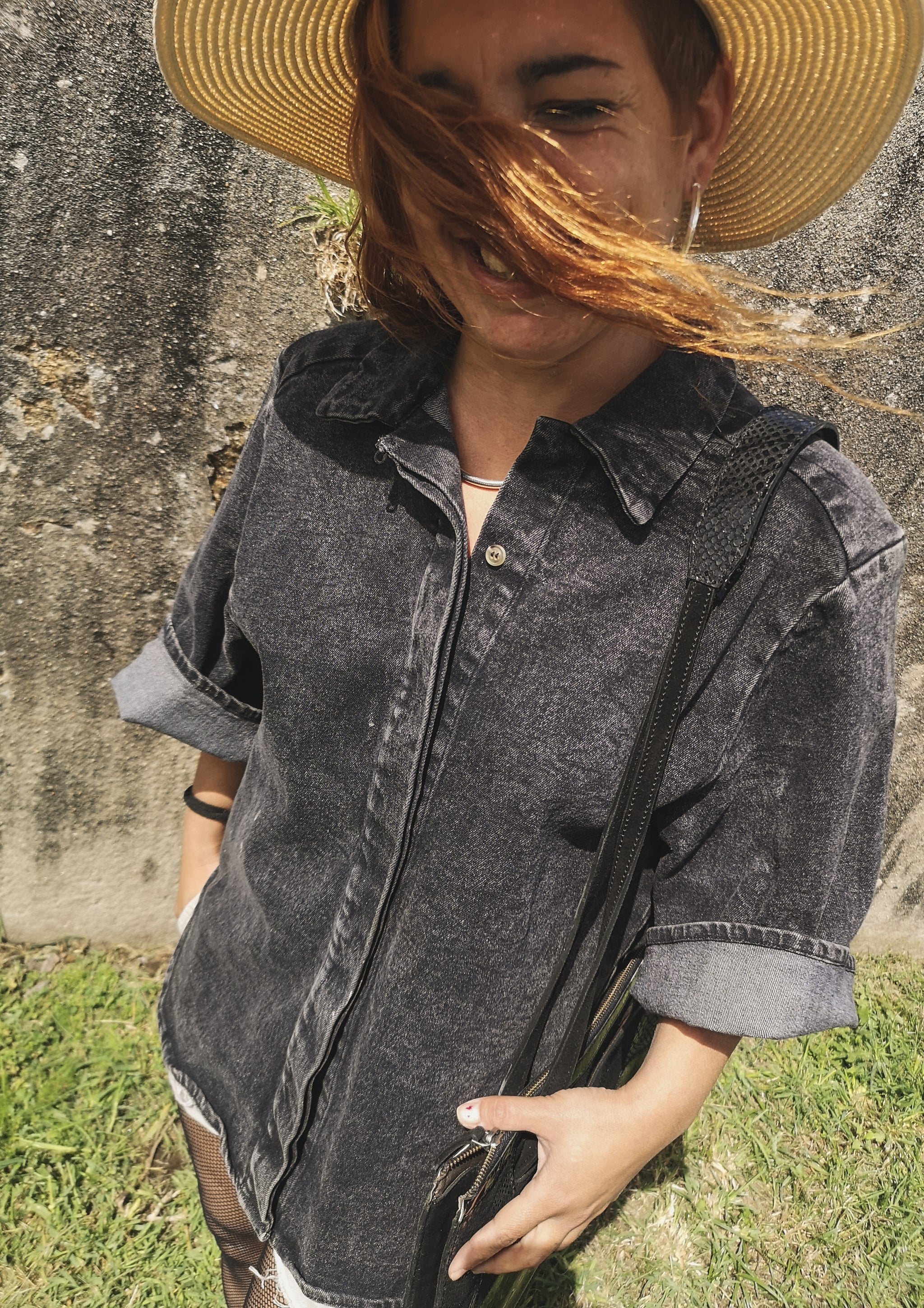 HIP DENIM BLOUSE - washed black - BERENIK