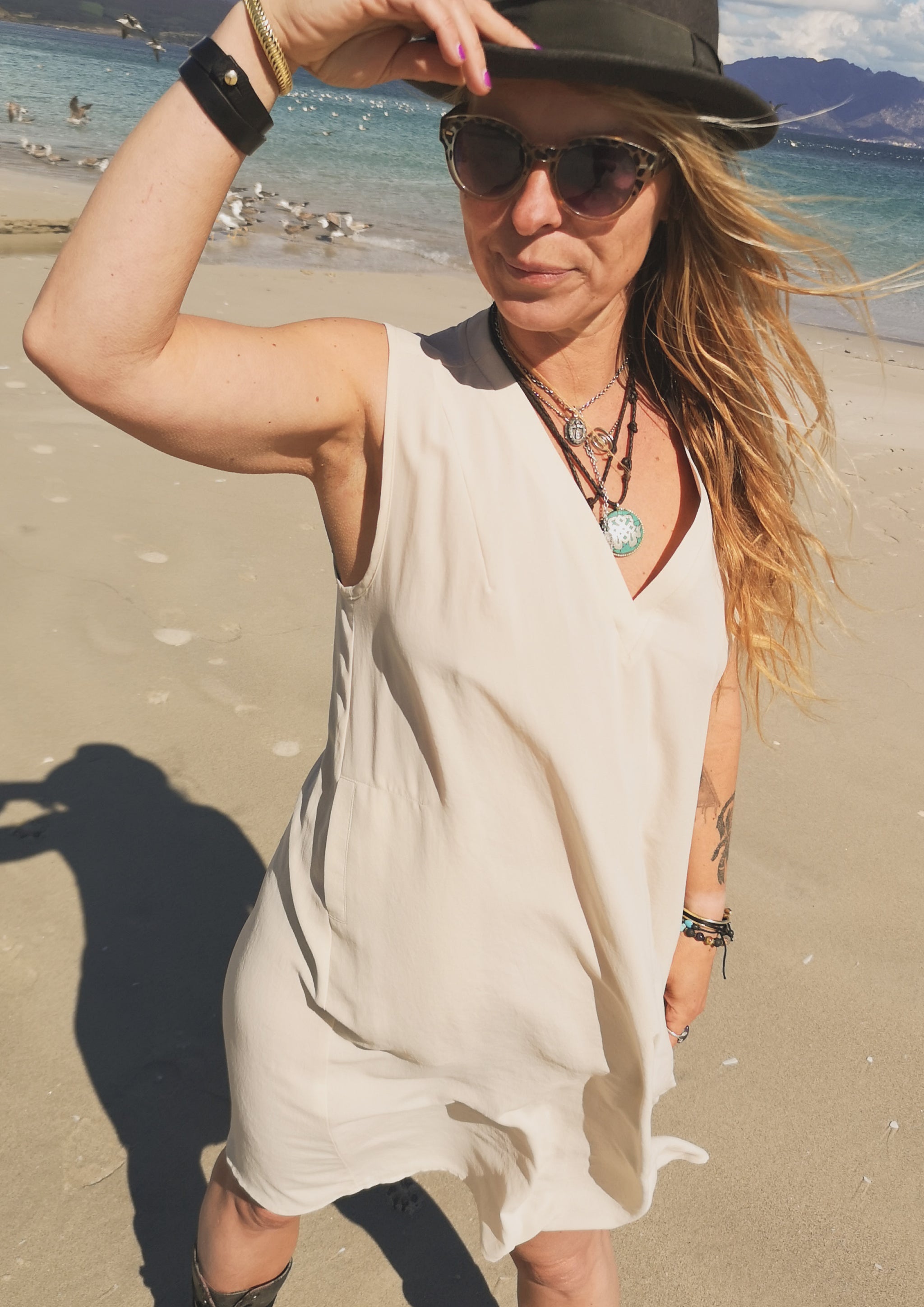 SHIRT/DRESS SLEEVELESS - creme - BERENIK