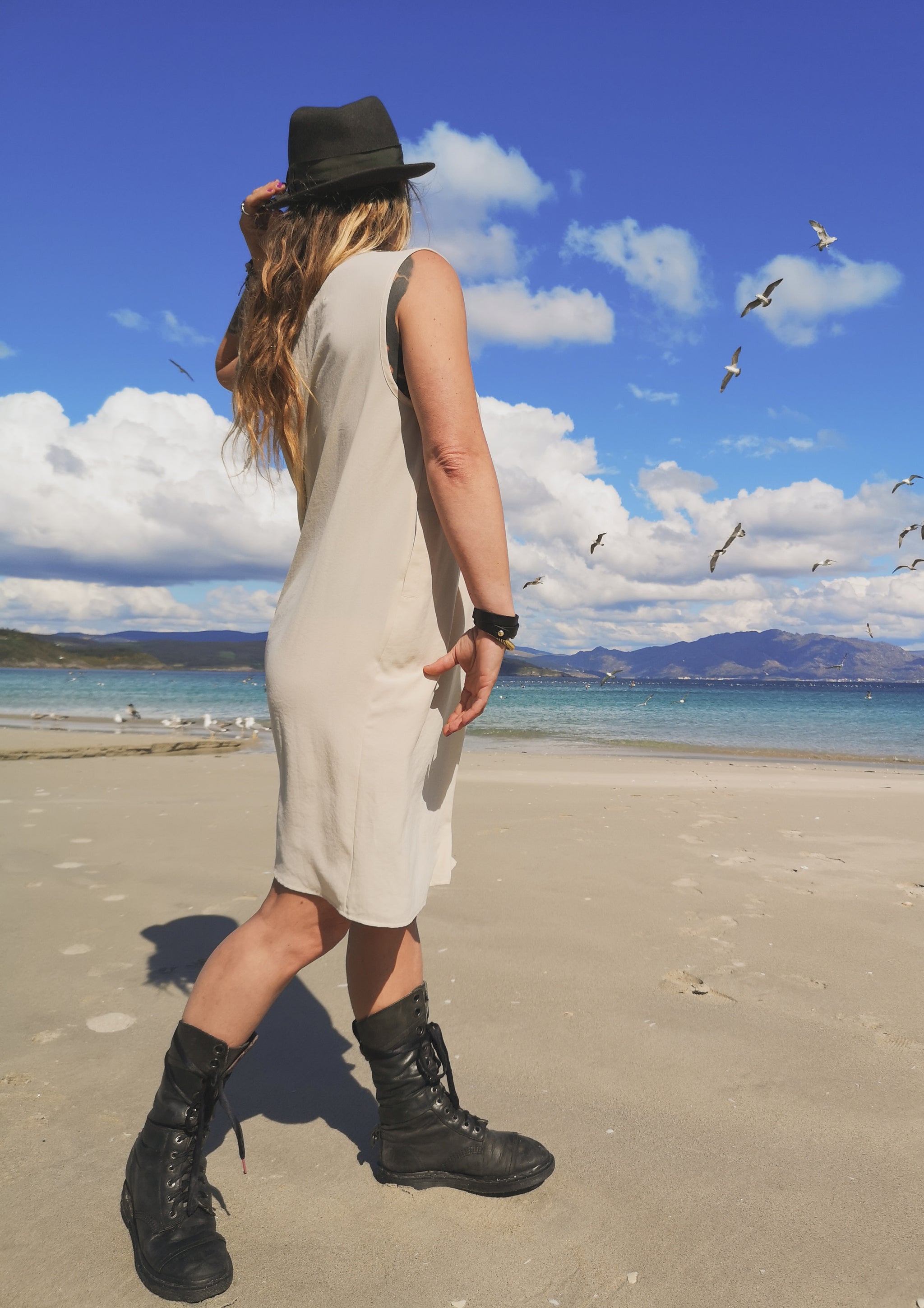 SHIRT/DRESS SLEEVELESS - creme - BERENIK