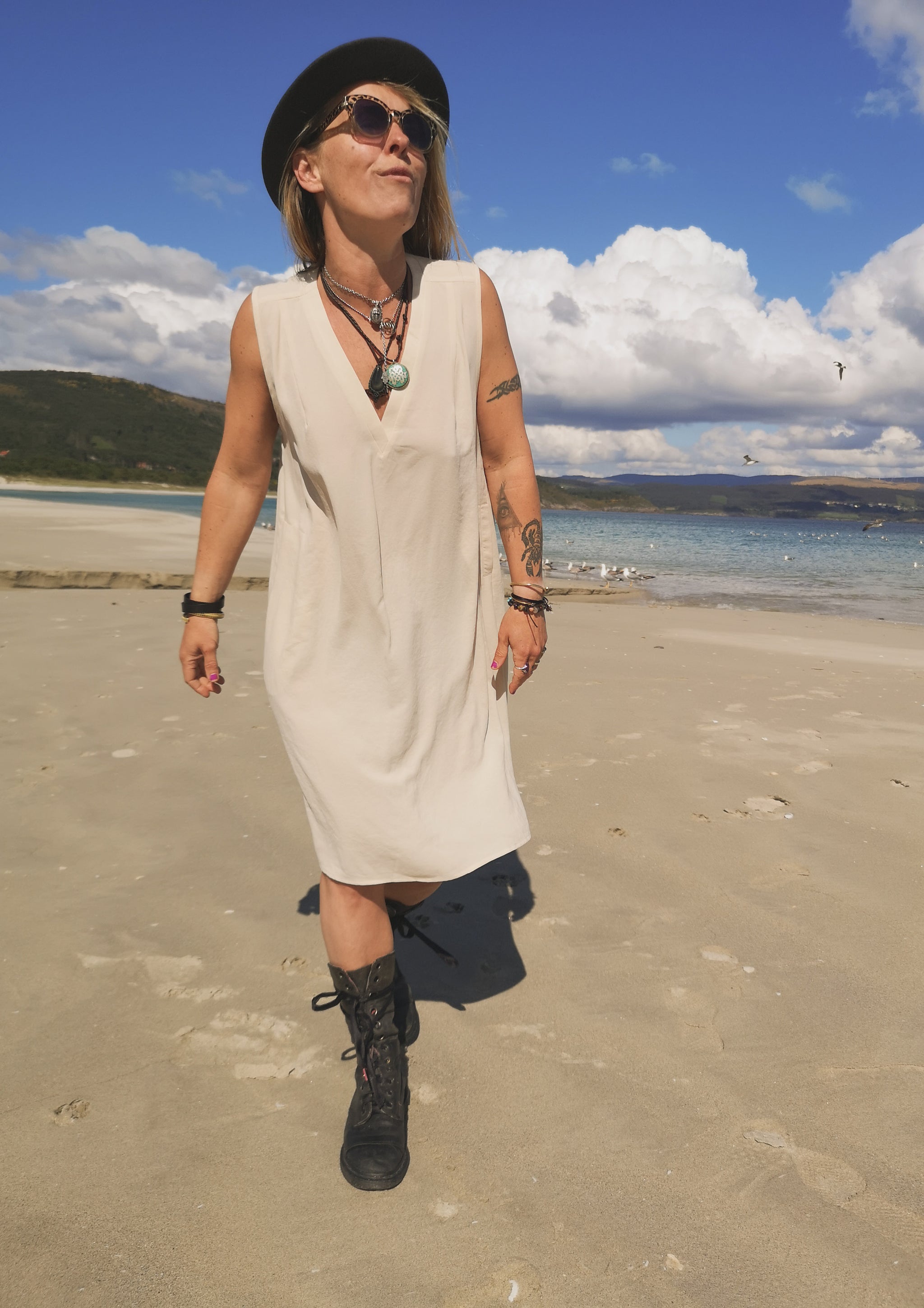 SHIRT/DRESS SLEEVELESS - creme - BERENIK