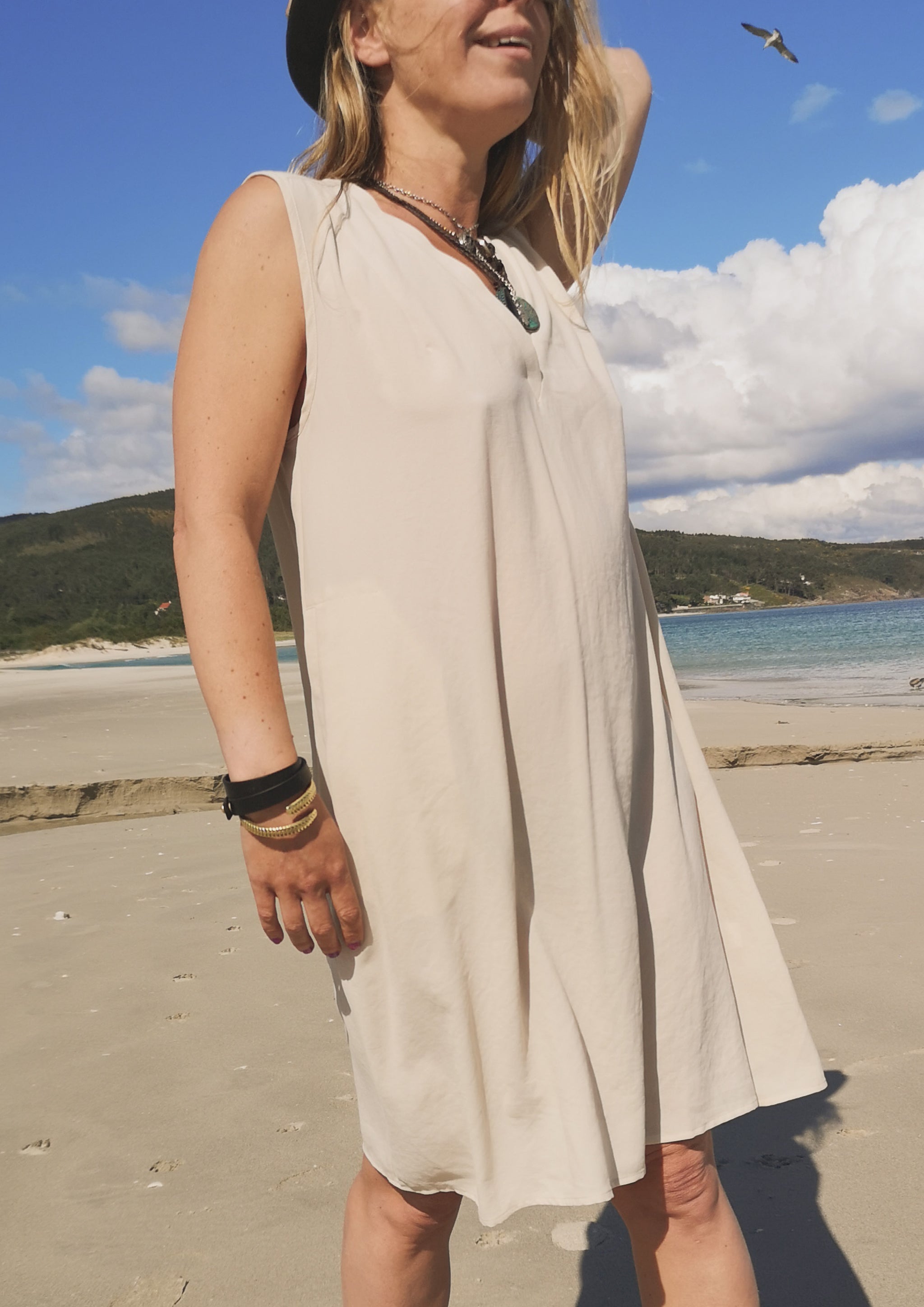 SHIRT/DRESS SLEEVELESS - creme - BERENIK