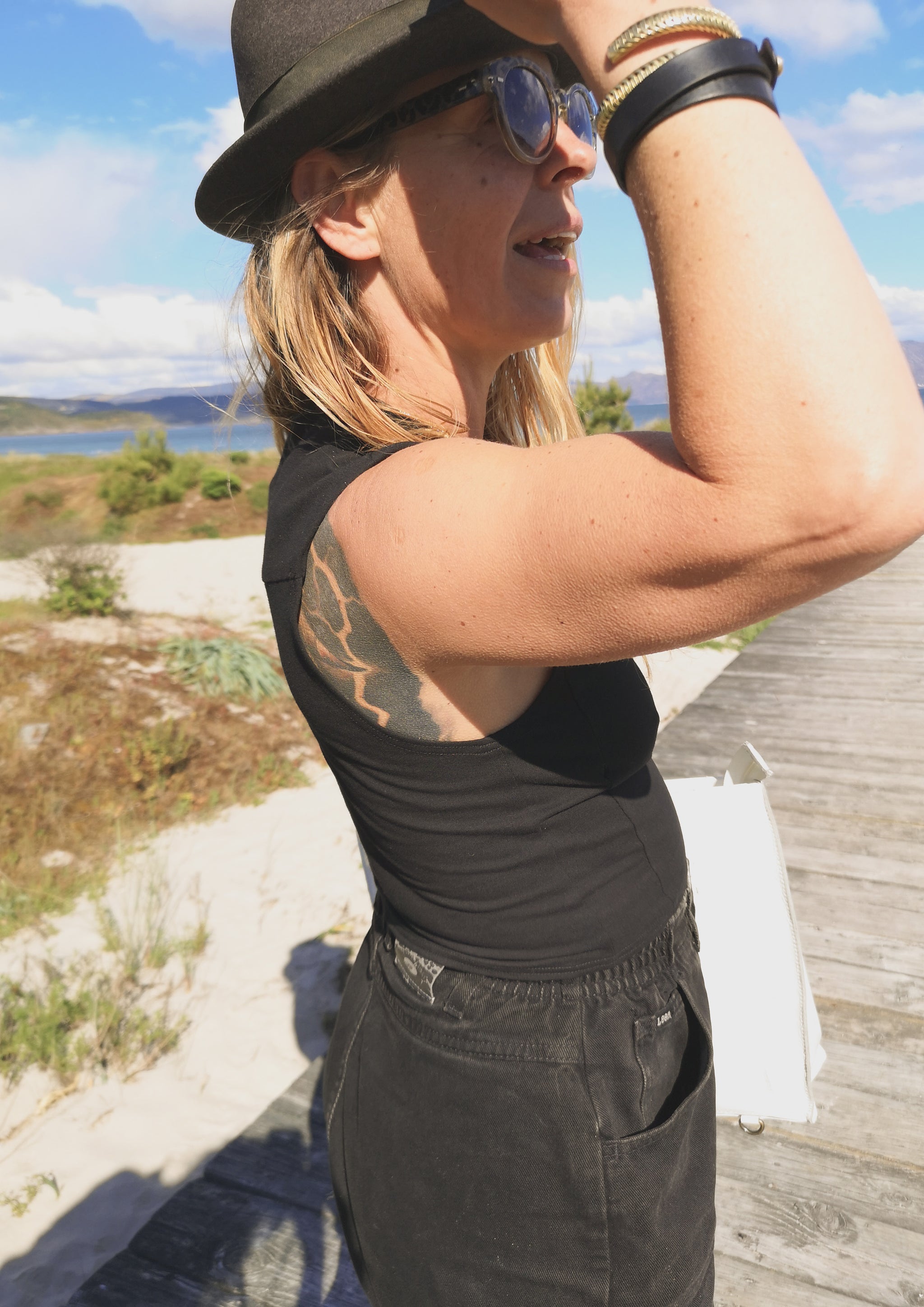 SHIRT SLEEVELESS - COTTON JERSEY black - BERENIK