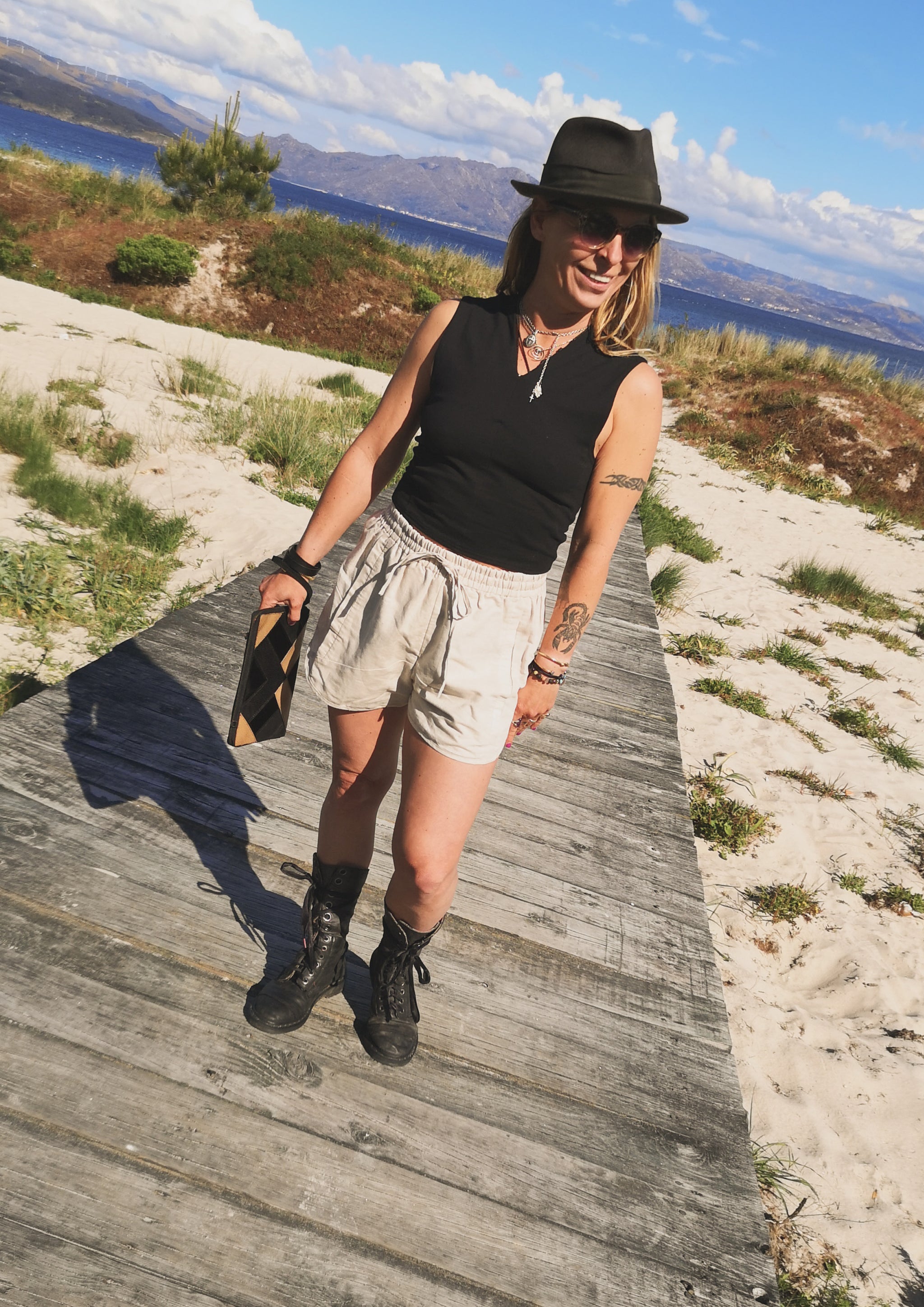 SHORTS ELASTIC WAIST - NATURAL LINEN white - BERENIK