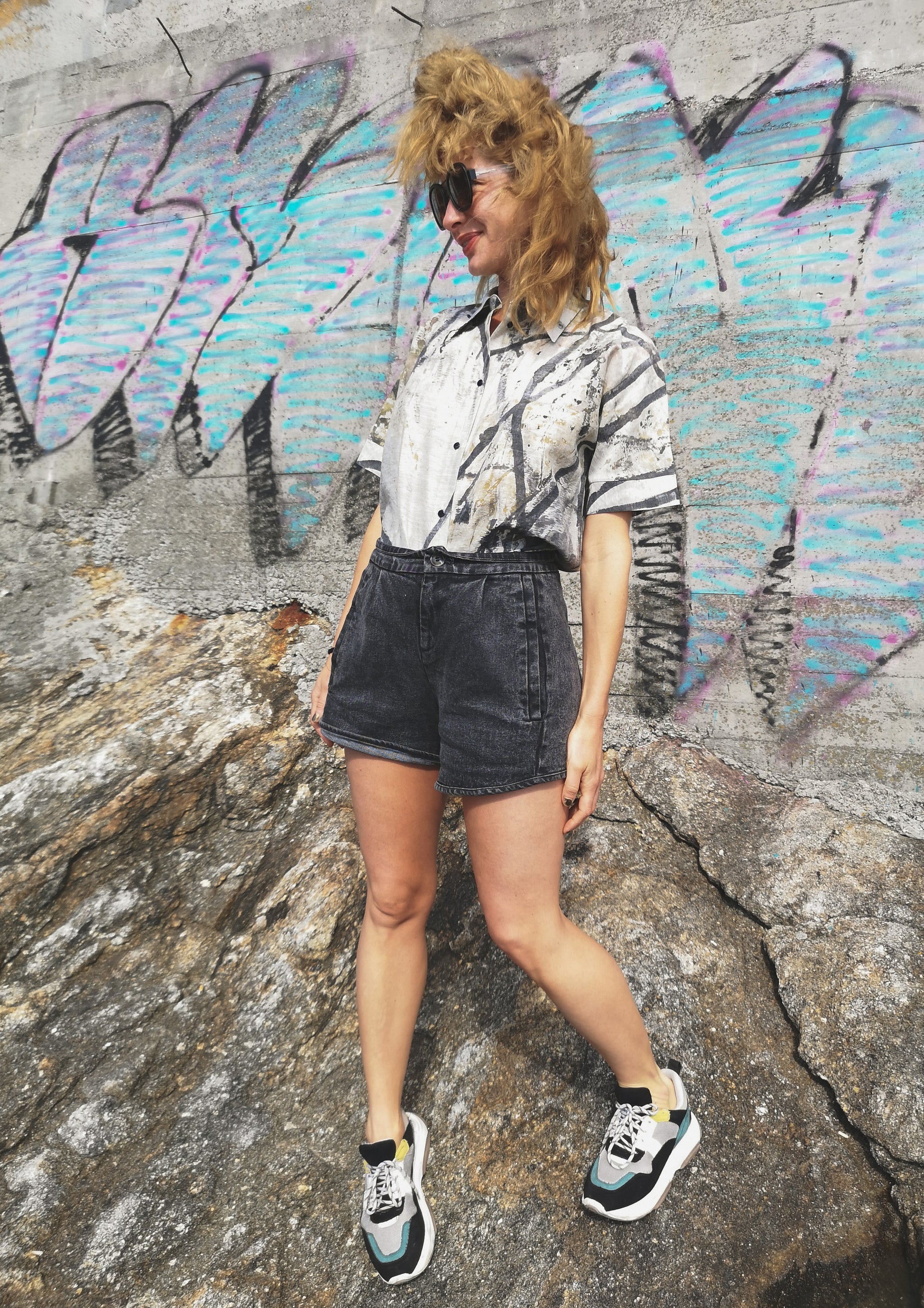 HOMEMADE - UNIQUE BLOUSE UNISEX - HAND PAINTED - black / white / green - BERENIK