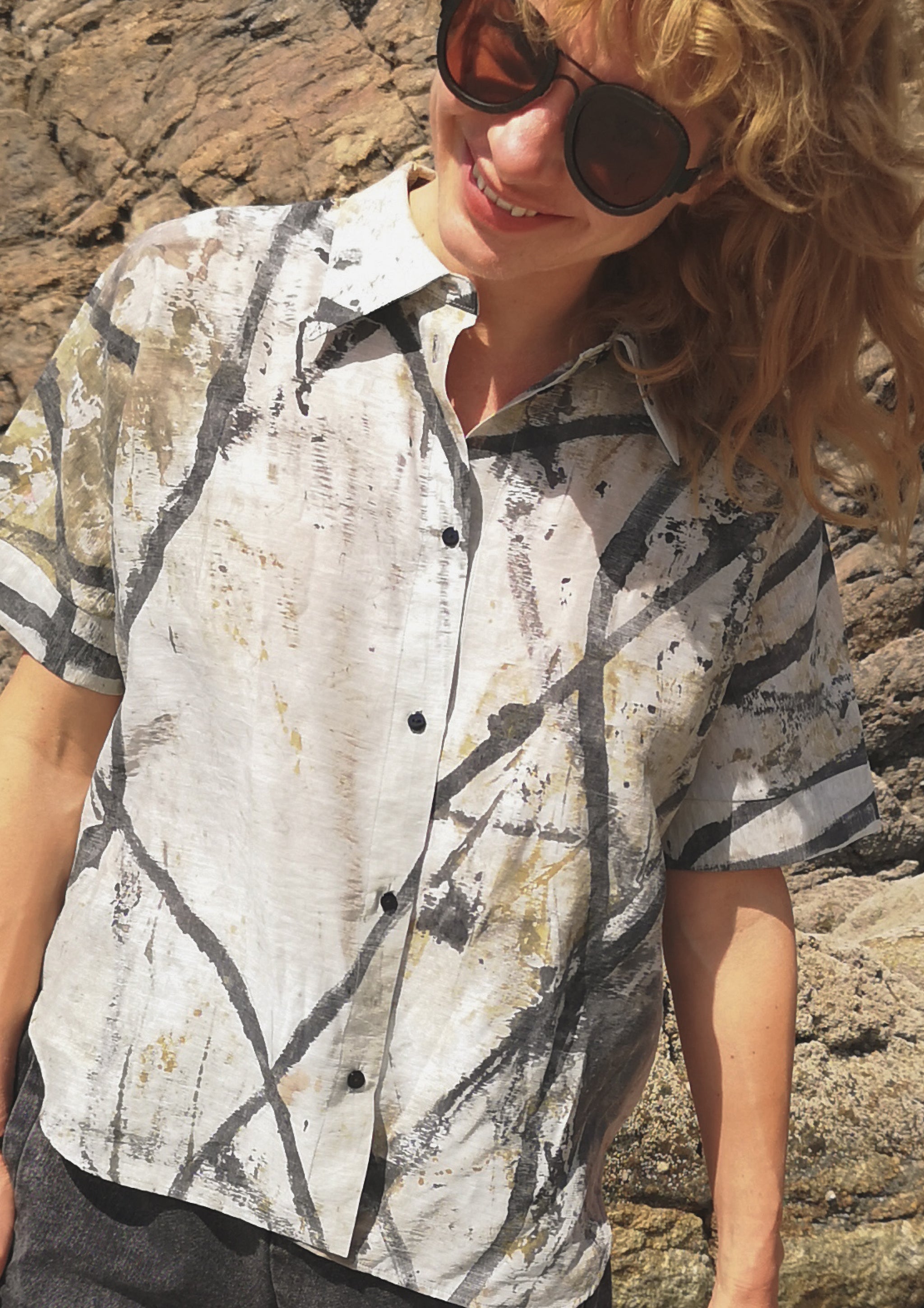 HOMEMADE - UNIQUE BLOUSE UNISEX - HAND PAINTED - black / white / green - BERENIK