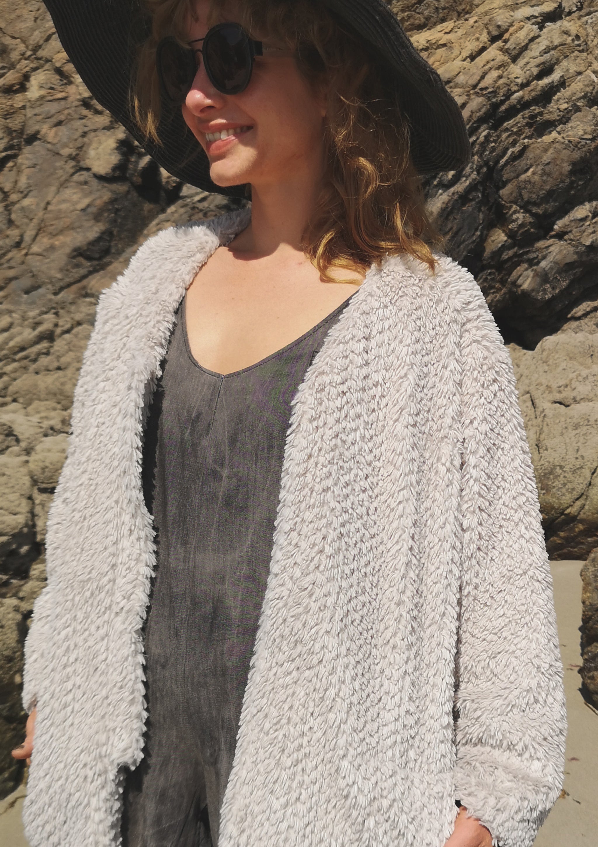 CARDIGAN - FAUX RHOMB FUR ivory - BERENIK