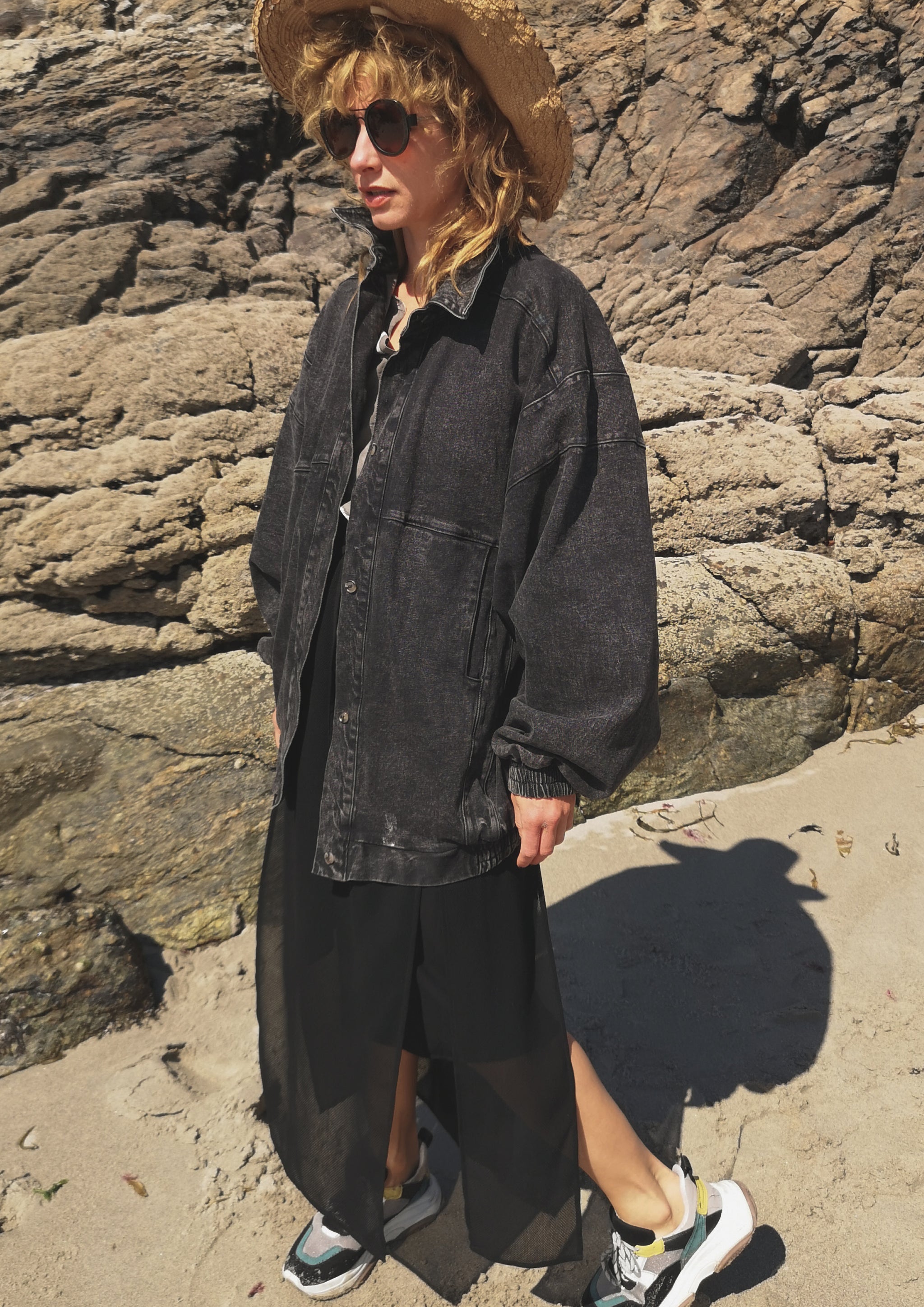 SKIRT LONG - SIDE SLOTS - AIRY MESH black - BERENIK