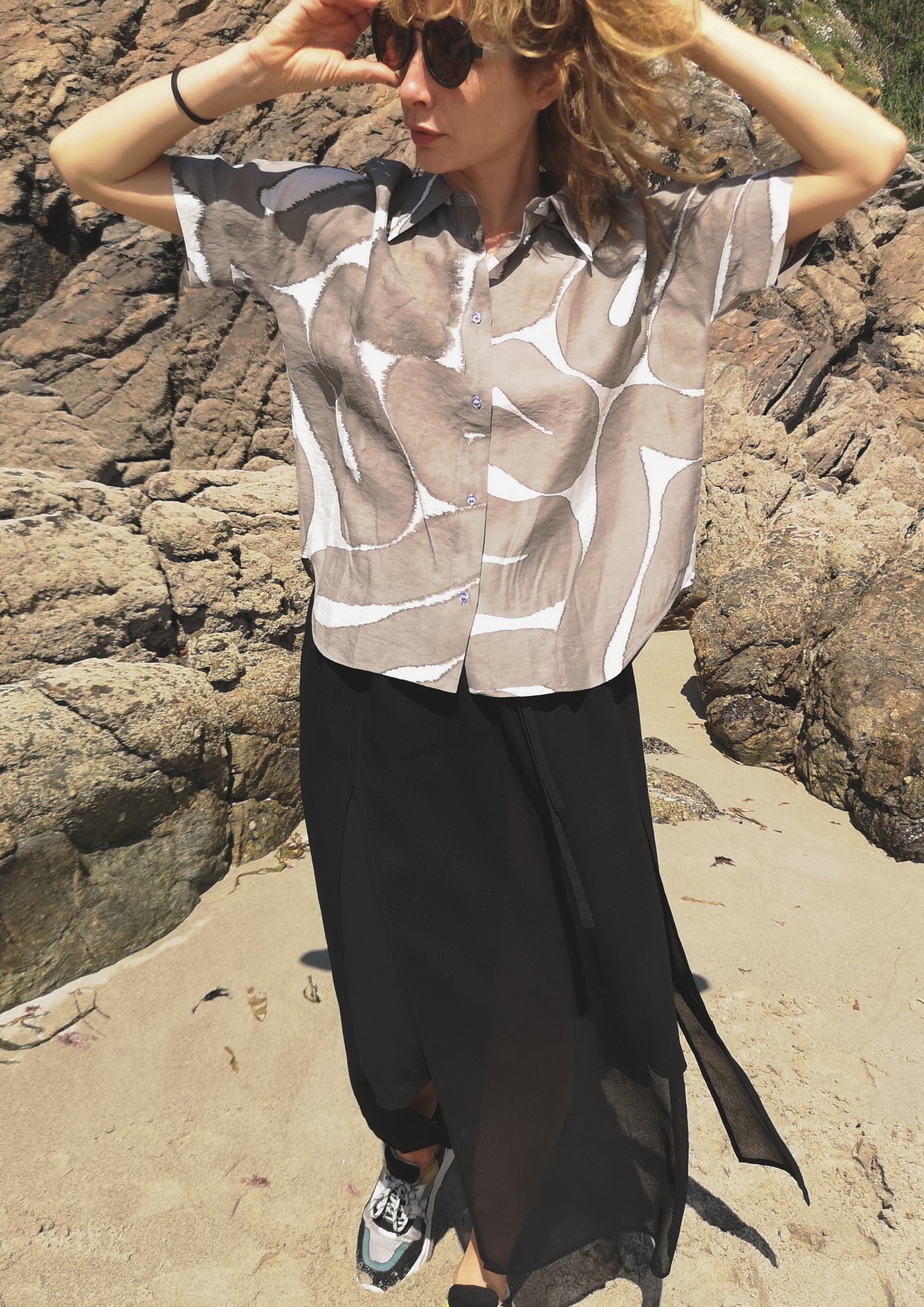 SKIRT LONG - SIDE SLOTS - AIRY MESH black - BERENIK