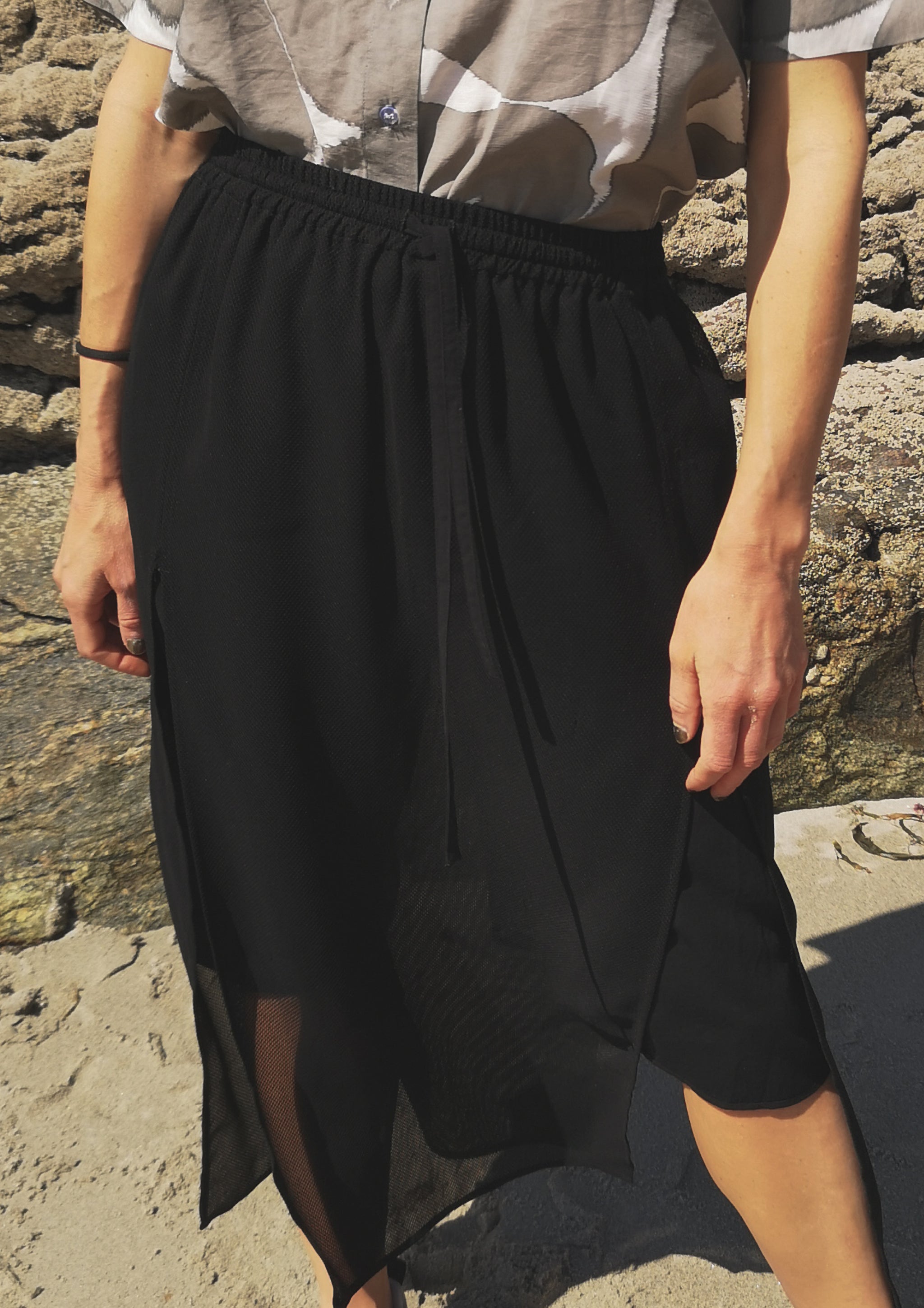SKIRT LONG - SIDE SLOTS - AIRY MESH black - BERENIK