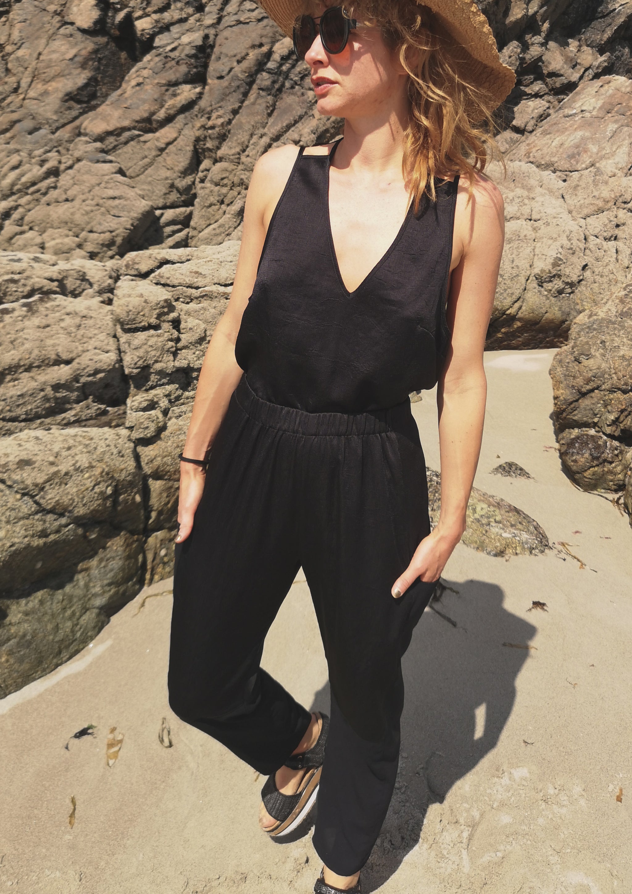 PANTS LOOSE ELASTIC - BLACK shiny - BERENIK