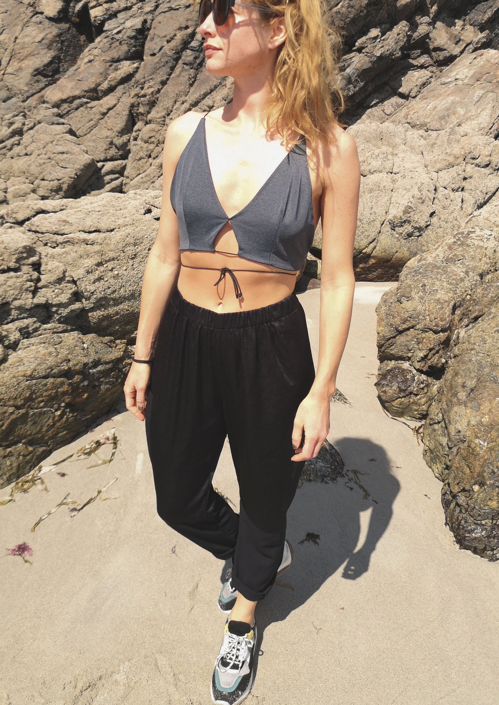 PANTS LOOSE ELASTIC - BLACK shiny - BERENIK