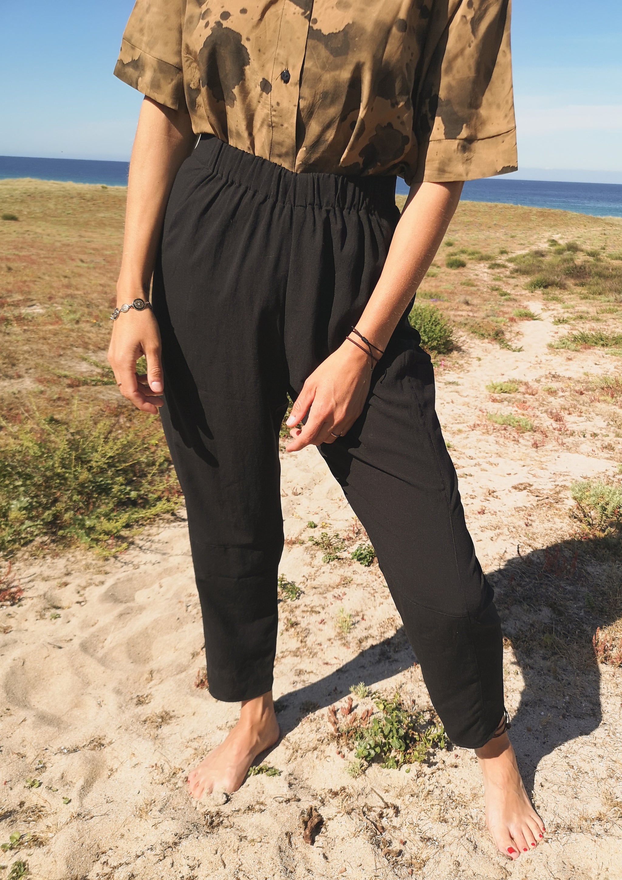 PANTS LOOSE ELASTIC BLACK PLAIN - BERENIK