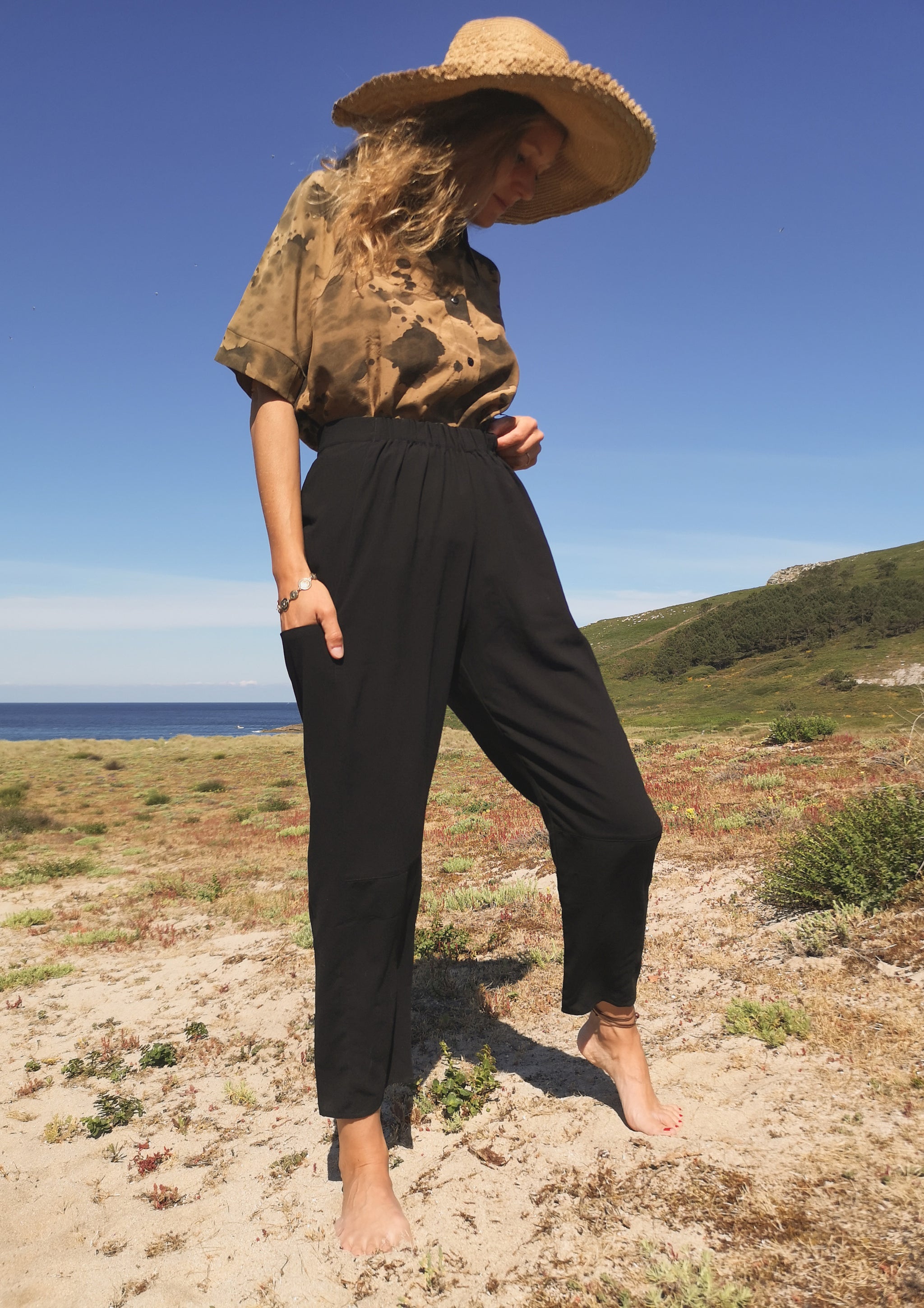 HOMEMADE - UNIQUE BLOUSE UNISEX - HAND PAINTED - gold / black - BERENIK