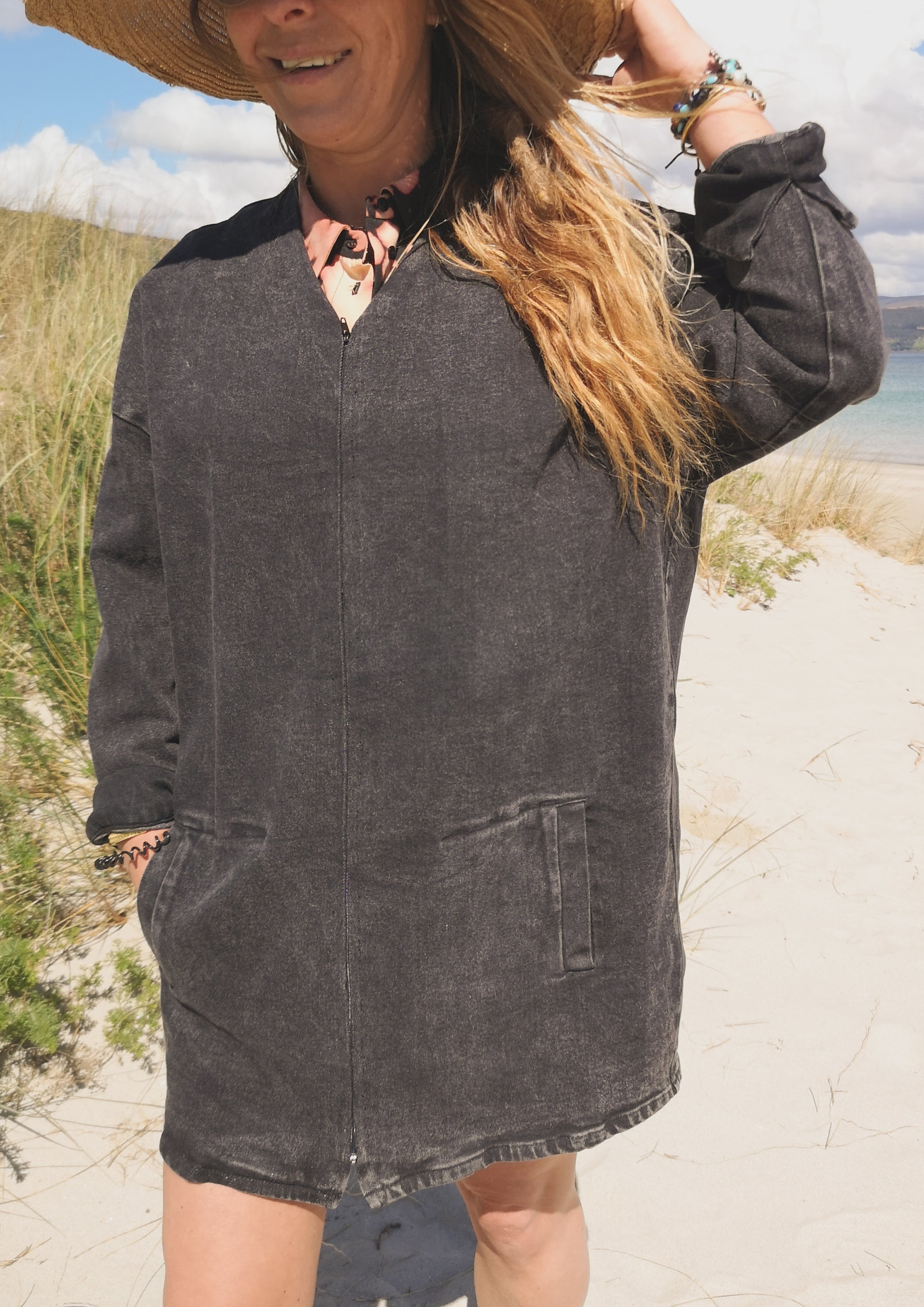 SUMMER DRESS/JACKET V-NECK ZIP - DENIM washed black - BERENIK