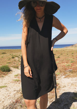 SHIRT/DRESS SLEEVELESS - black plain - BERENIK