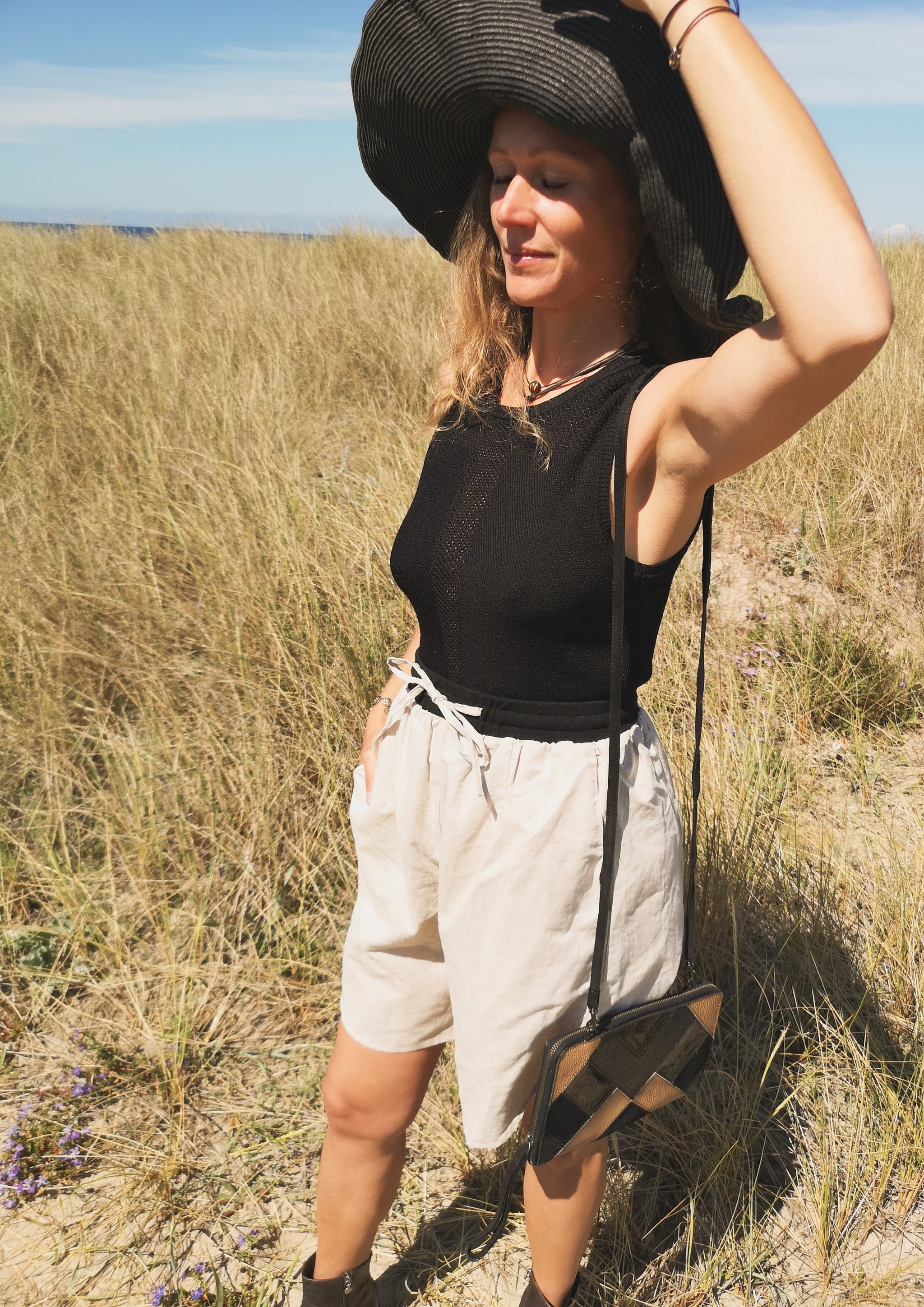 SHIRT SLEEVELESS STRETCH - KNIT black - BERENIK