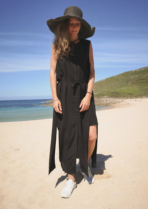 DRESS/VEST LONG SLEEVELESS - black - BERENIK