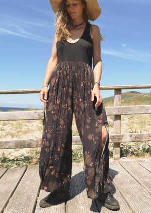 JUMPSUIT WIDE LEGS  - RAYON print rust/black - BERENIK