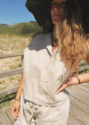 SHORT SLEEVELESS BLOUSE - LINEN natural white - BERENIK