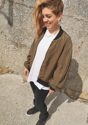 BOMBER JACKET - SILKY CUPRO khaki - BERENIK