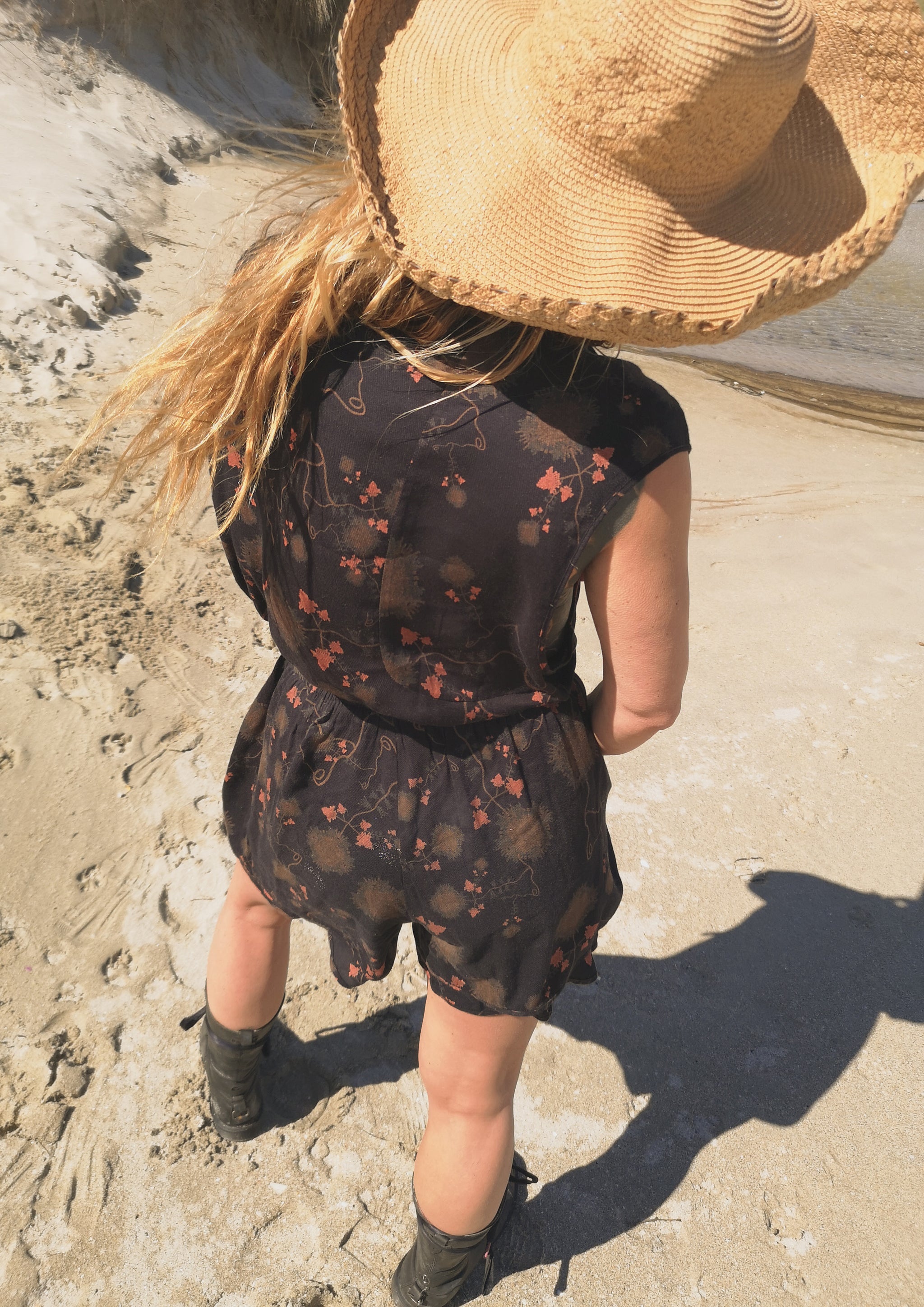 SHORTS WIDE - SILKY RAYON printed black/rust - BERENIK