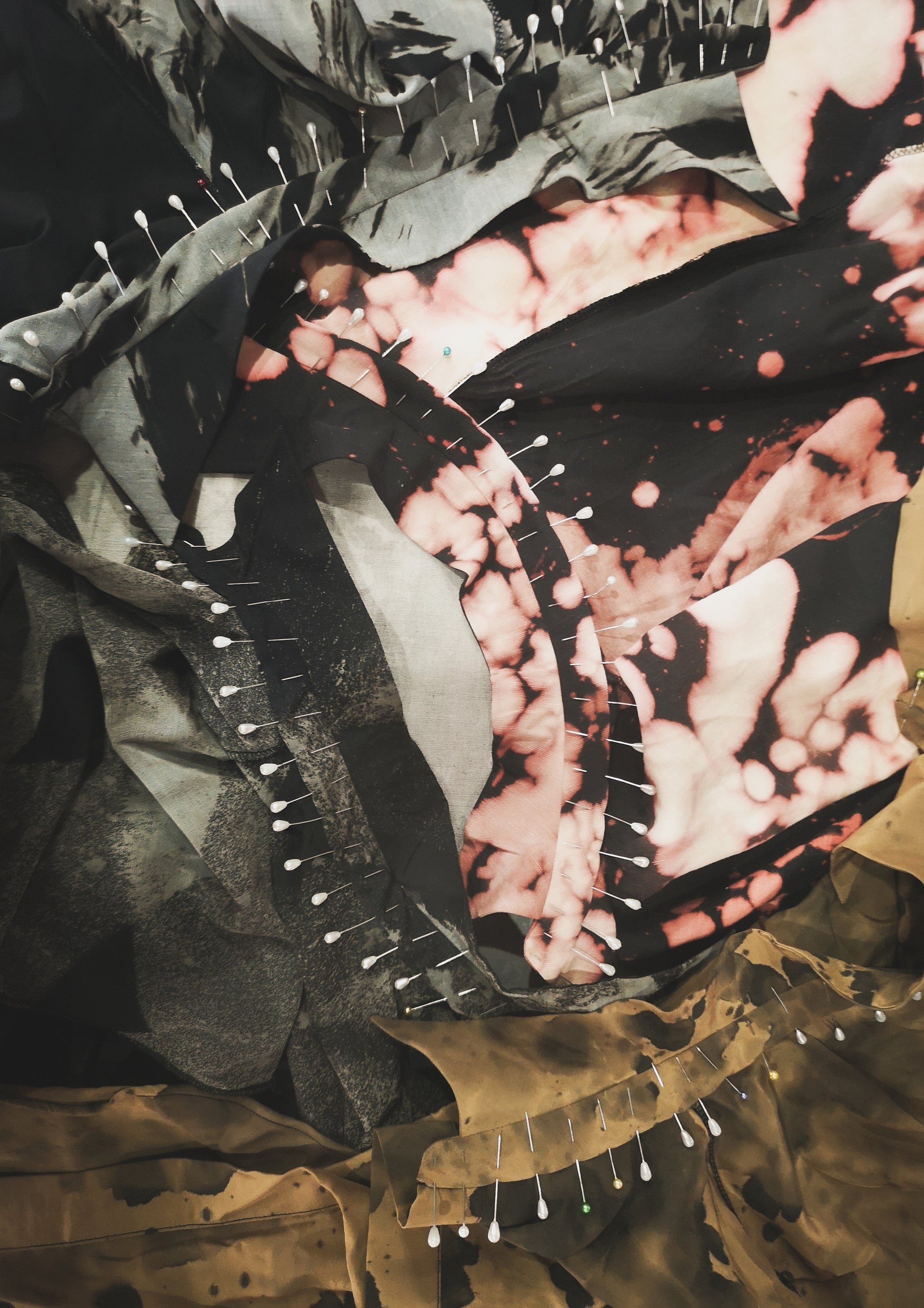 HOMEMADE - UNIQUE BLOUSE UNISEX - HAND PAINTED - black / white / pink - BERENIK