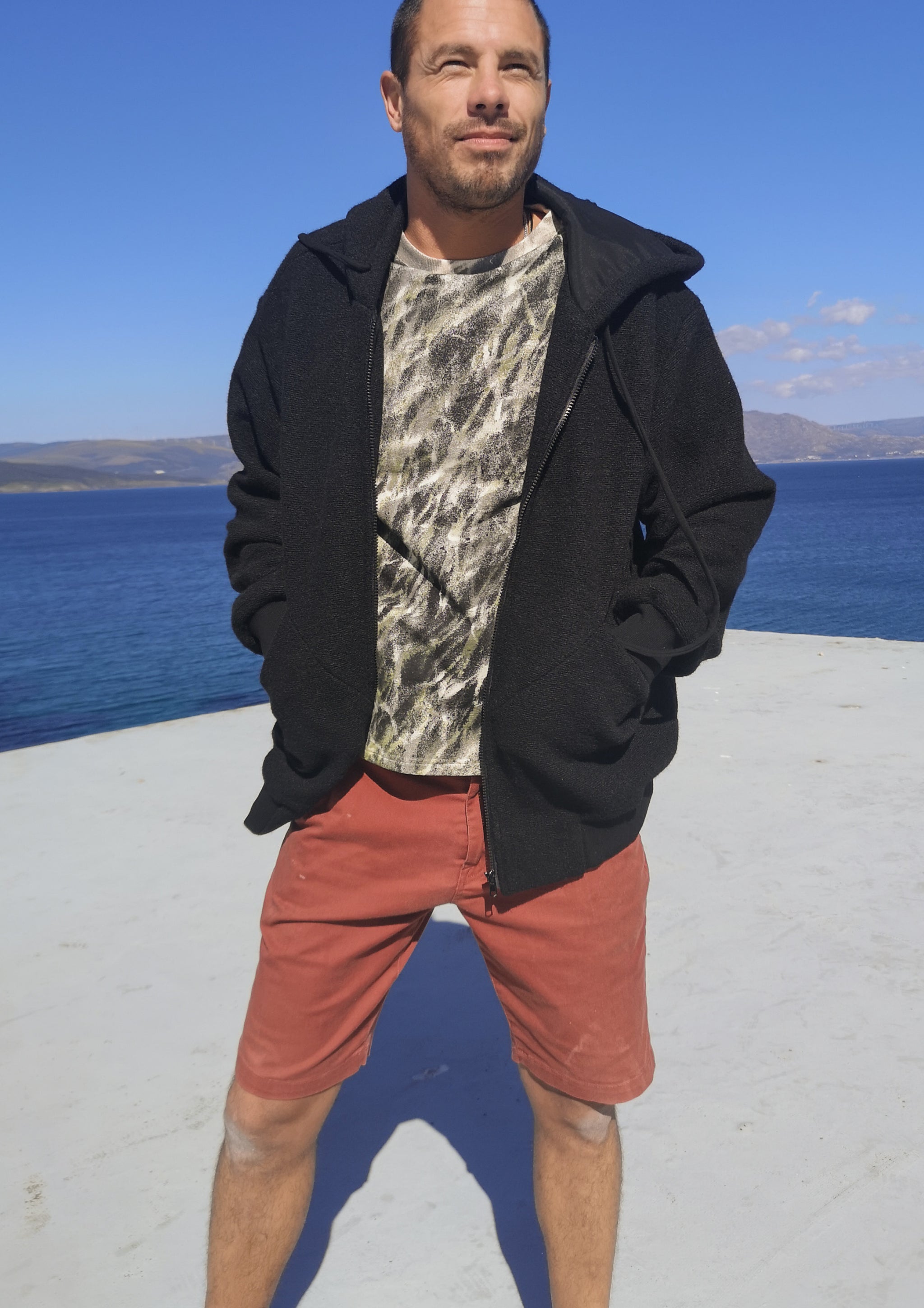 T-SHIRT UNISEX - COTTON JERSEY hand painted black / grey / green - BERENIK