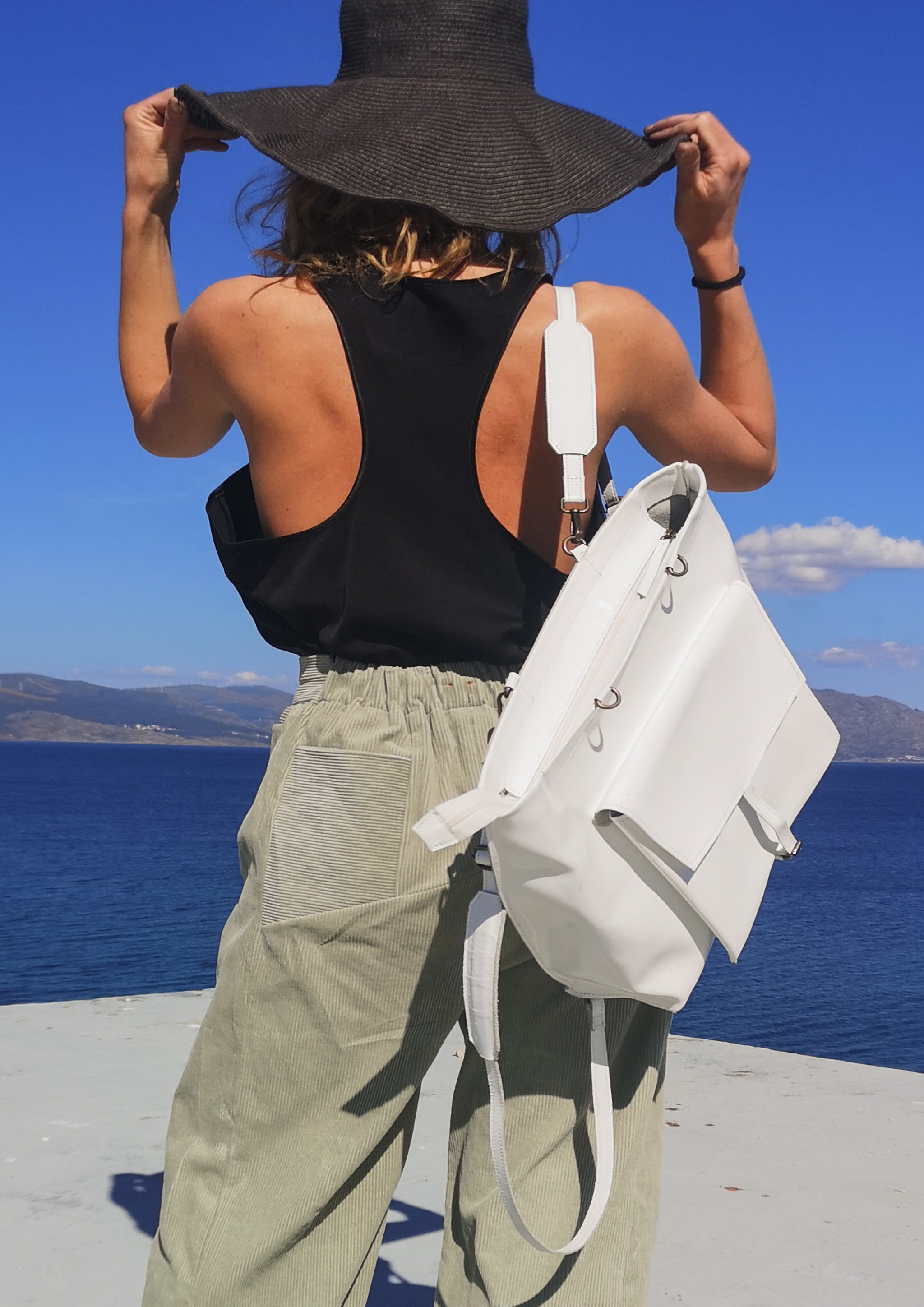 BAG/BACKPACK - PATENT LEATHER white - BERENIK