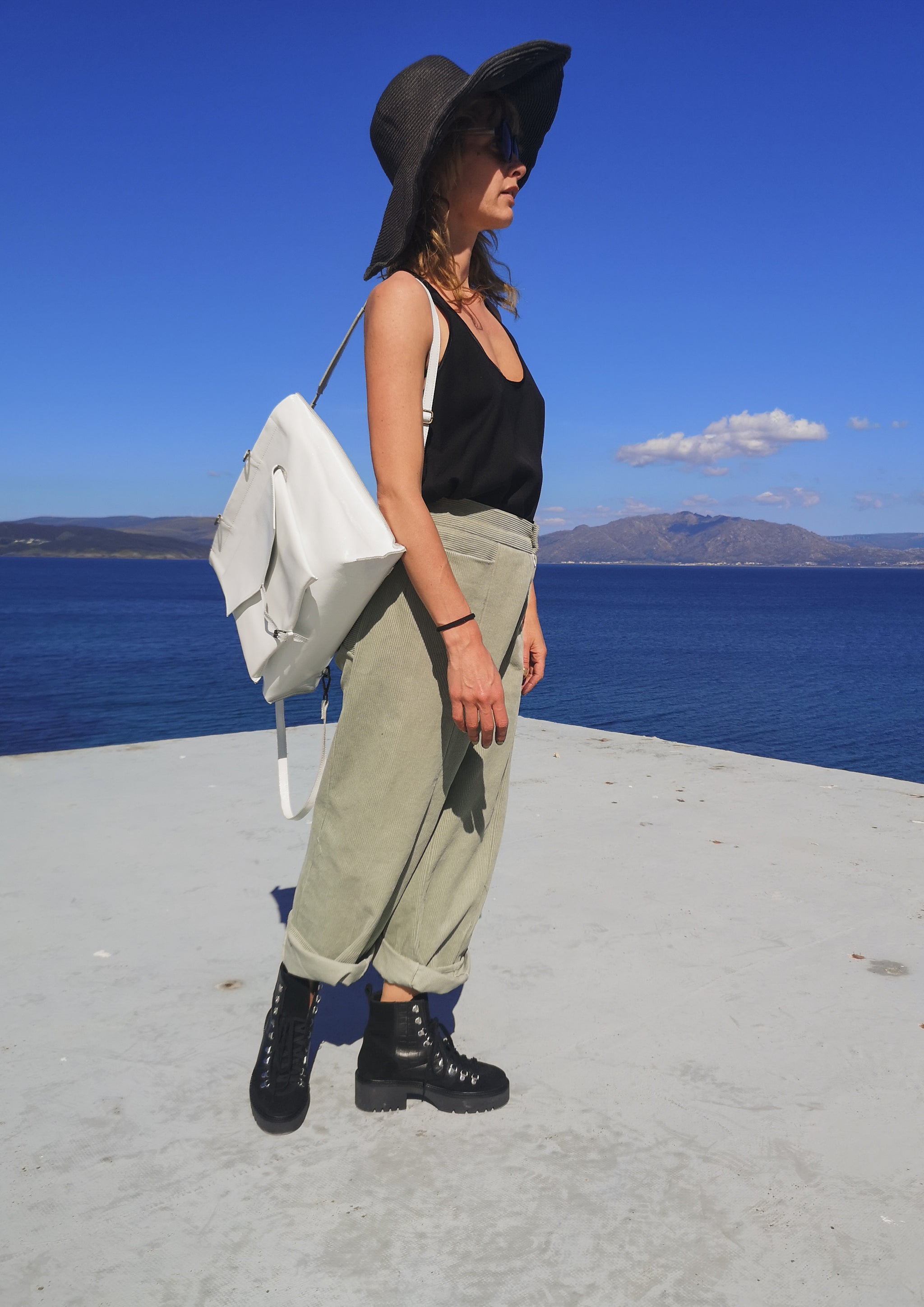 BAG/BACKPACK - PATENT LEATHER white - BERENIK