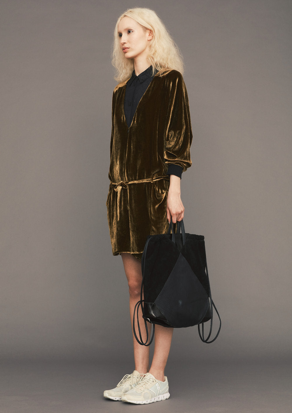 JUMPSUIT SHORT OVERSIZED - SILK VELVET gold - BERENIK