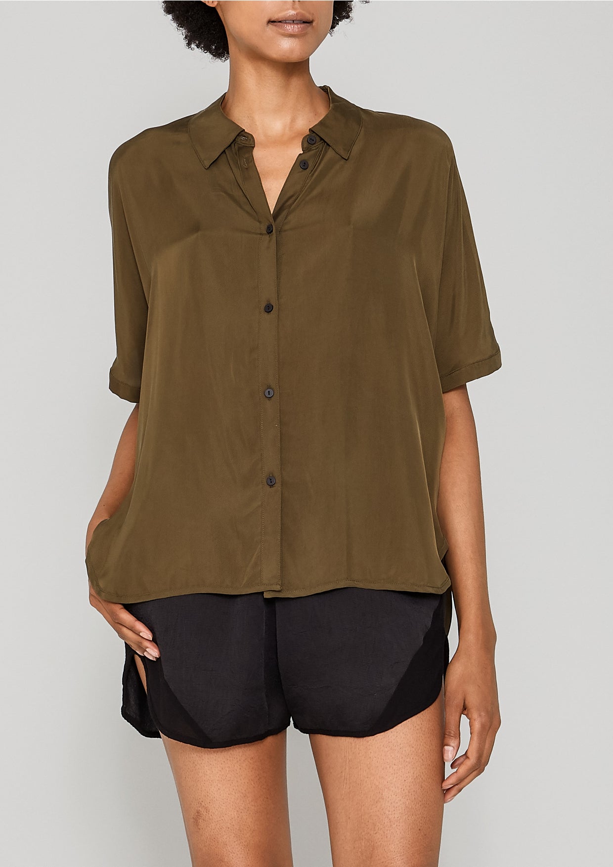 BLOUSE SHORT SLEEVES - SILKY CUPRO khaki - BERENIK