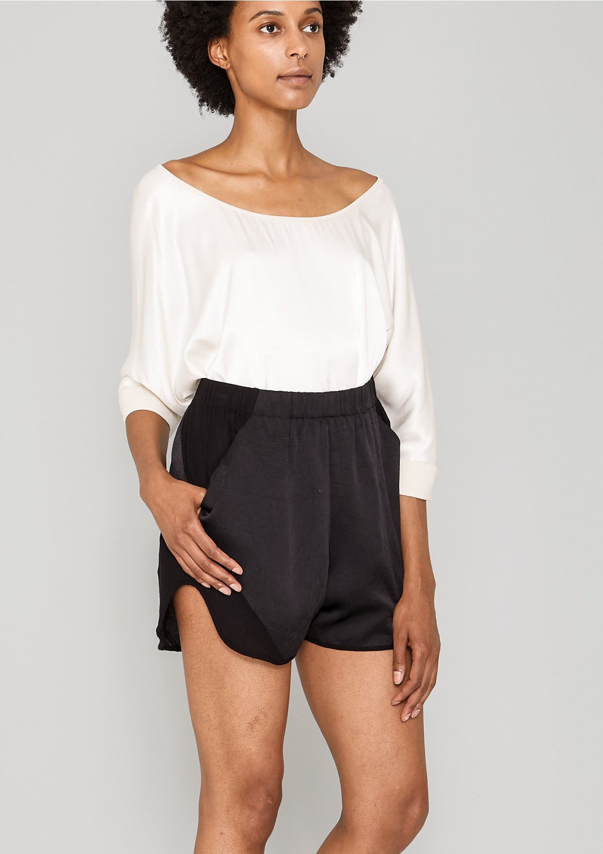 TOP OVERSIZE - SILKY RAYON SATIN white - BERENIK