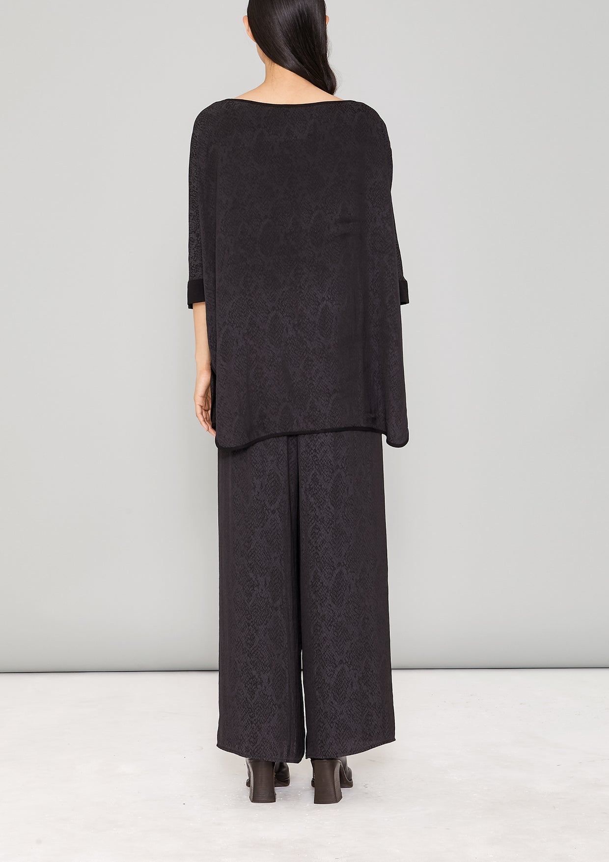 TOP OVERSIZED - JACQUARD SATIN black snake - BERENIK