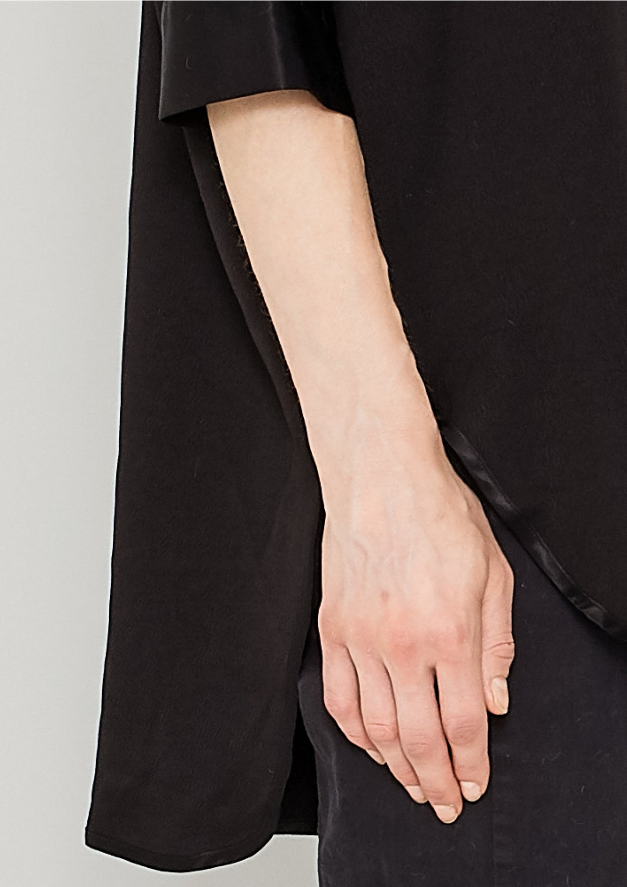 TOP OVERSIZE - HEAVY DRAPING black - BERENIK