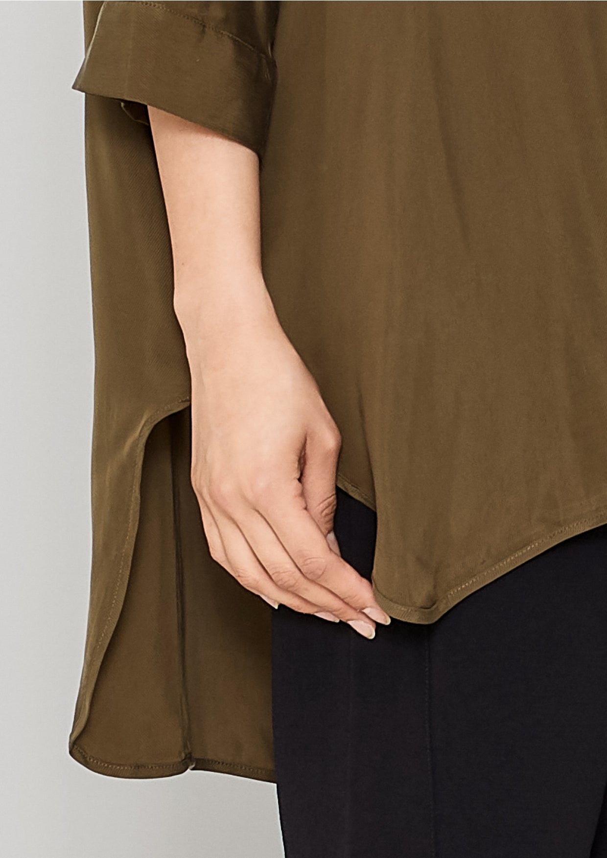 TOP OVERSIZED - SILKY CUPRO khaki - BERENIK