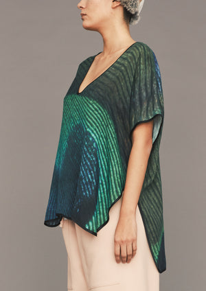 SHIRT SLEEVELESS V-COLLAR - SILKY CUPRO printed peacock - BERENIK