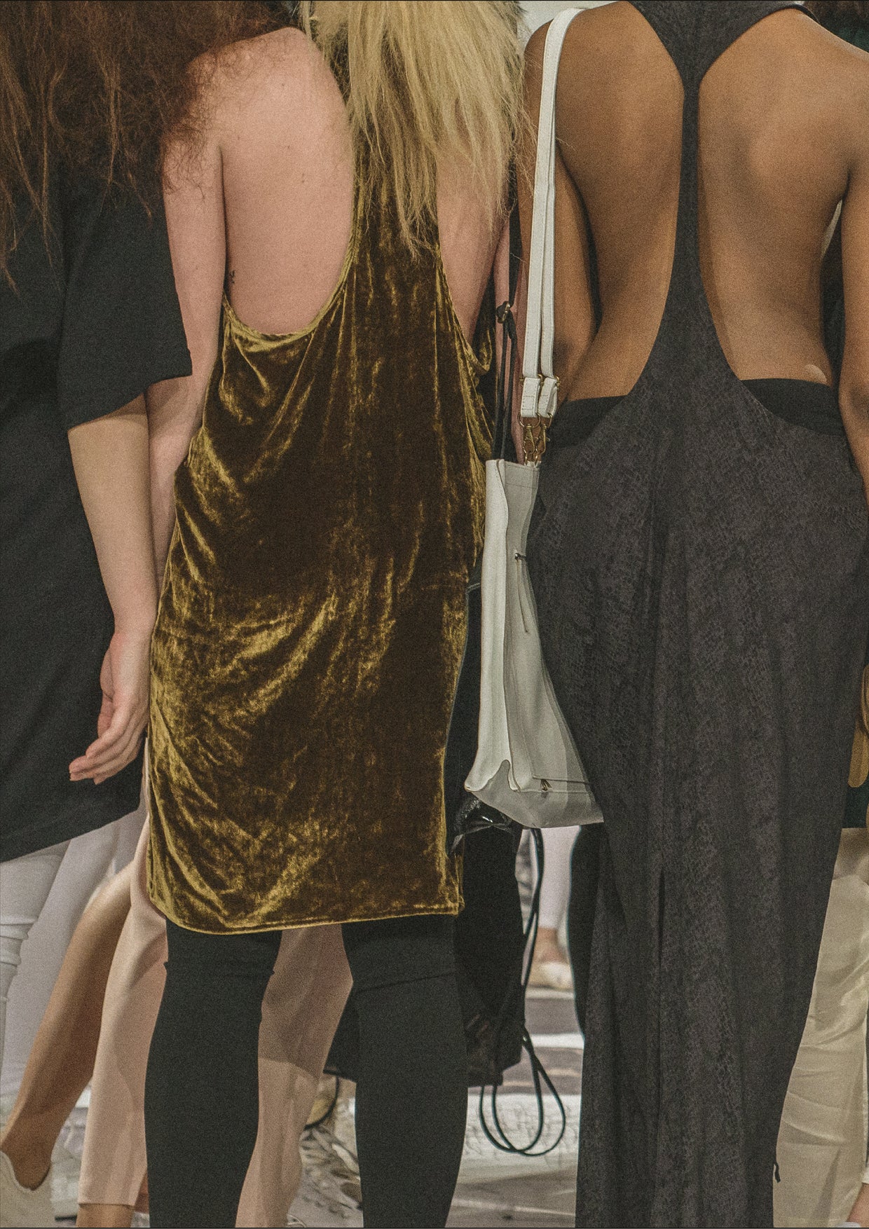 TANK TOP OVERSIZED - SILK VELVET gold - BERENIK