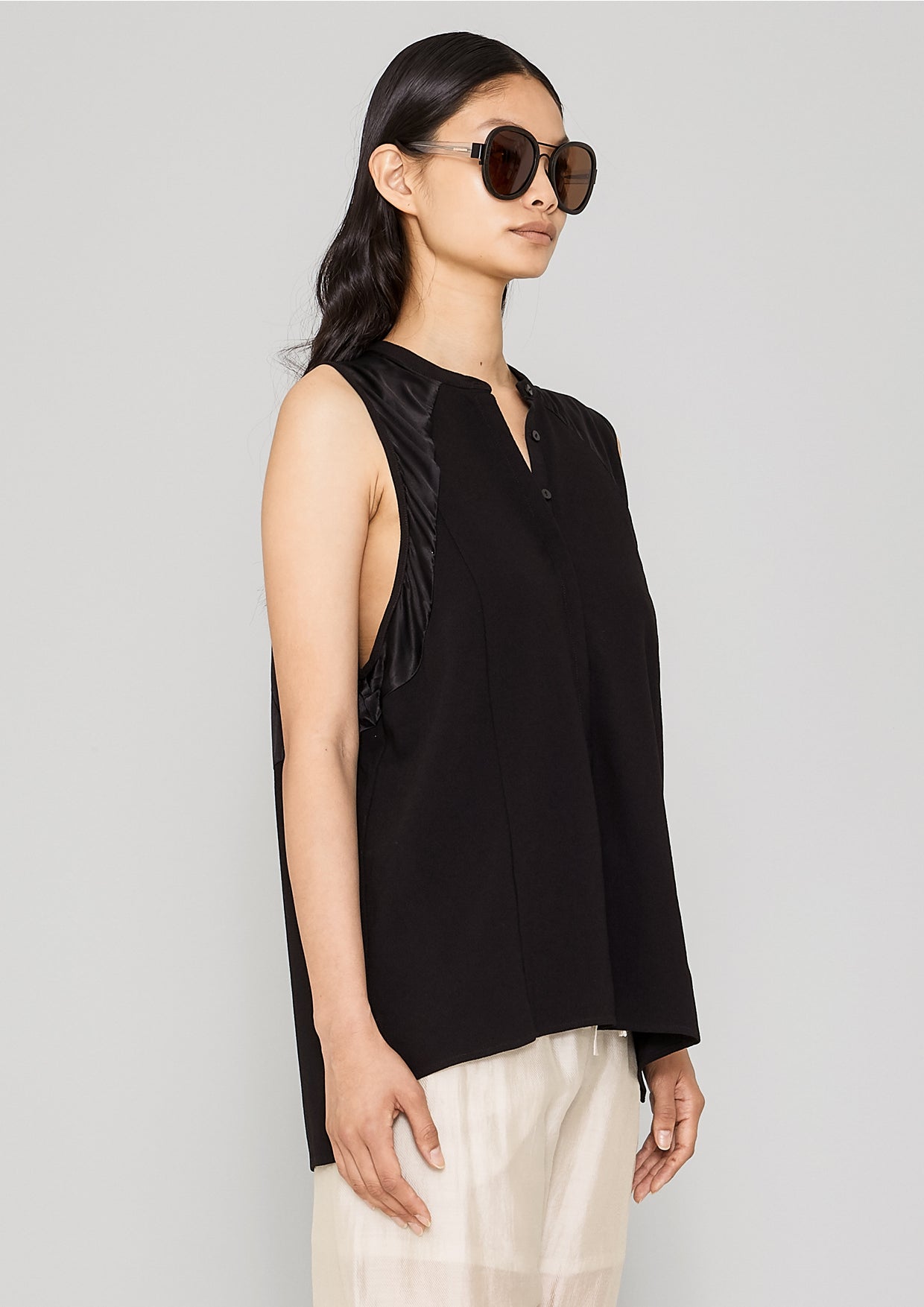 BLOUSE SLEEVELESS - HEAVY DRAPING black - BERENIK