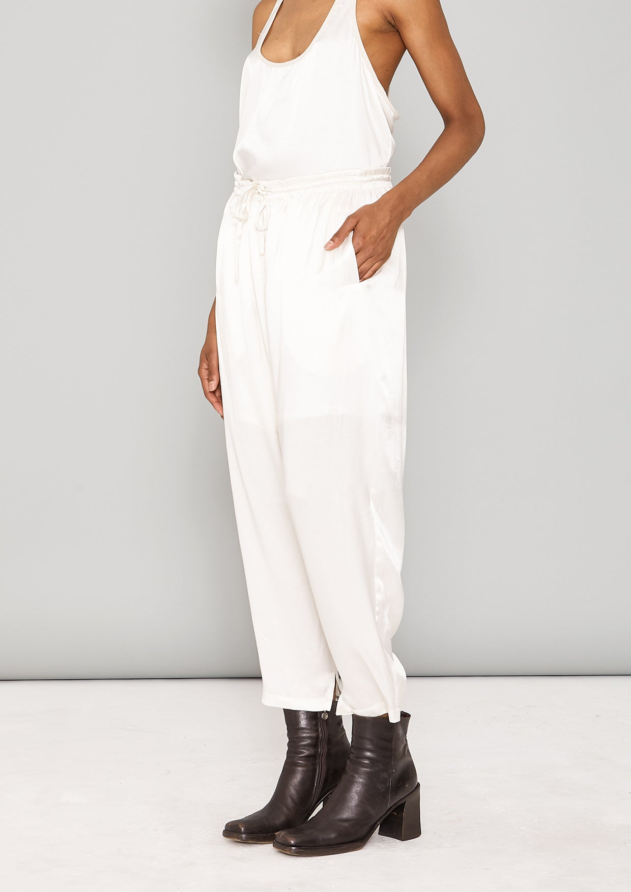 PANTS LOOSE ELASTIC - SILKY RAYON SATIN white - BERENIK