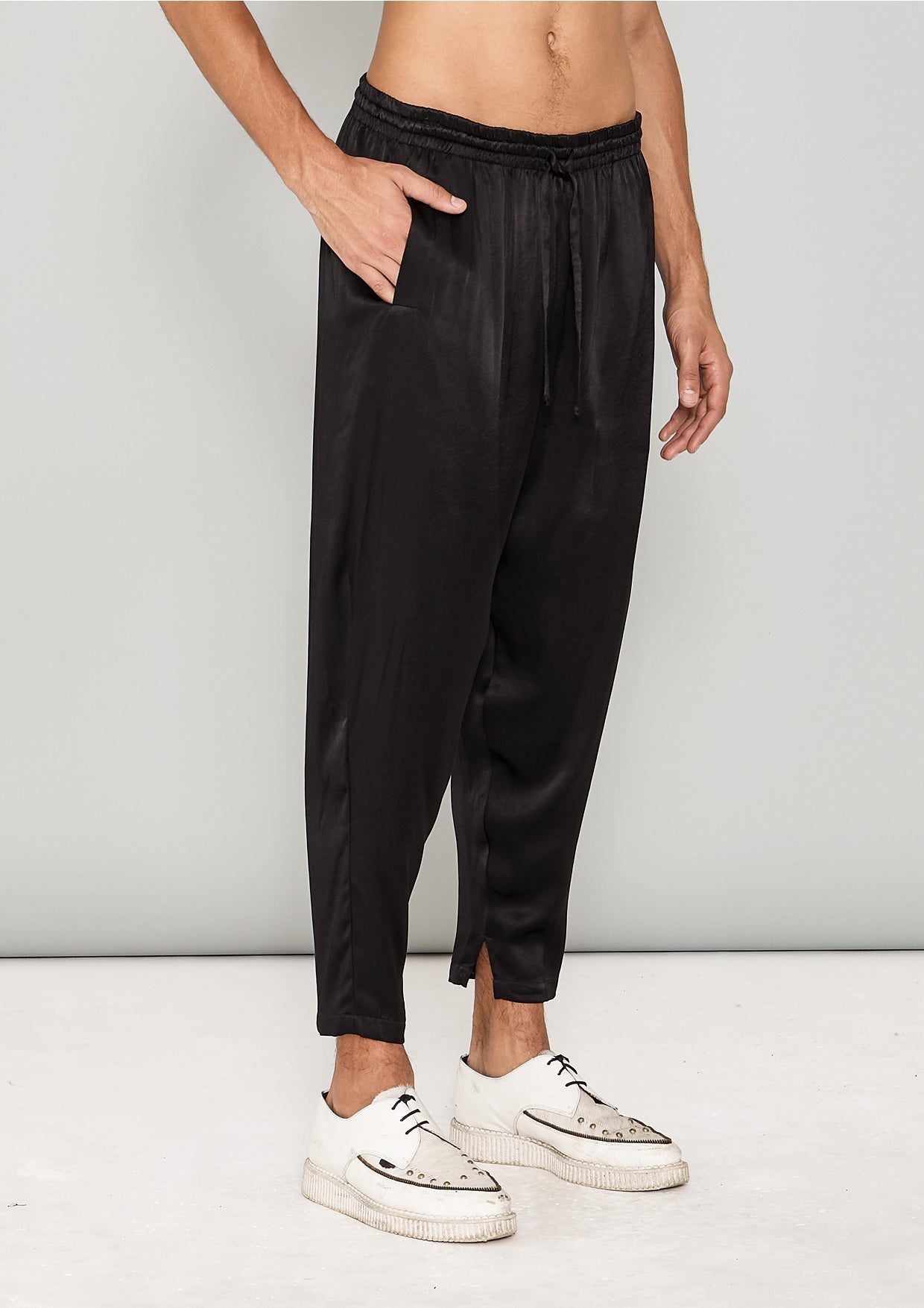 PANTS LOOSE ELASTIC - SILKY RAYON SATIN black - BERENIK