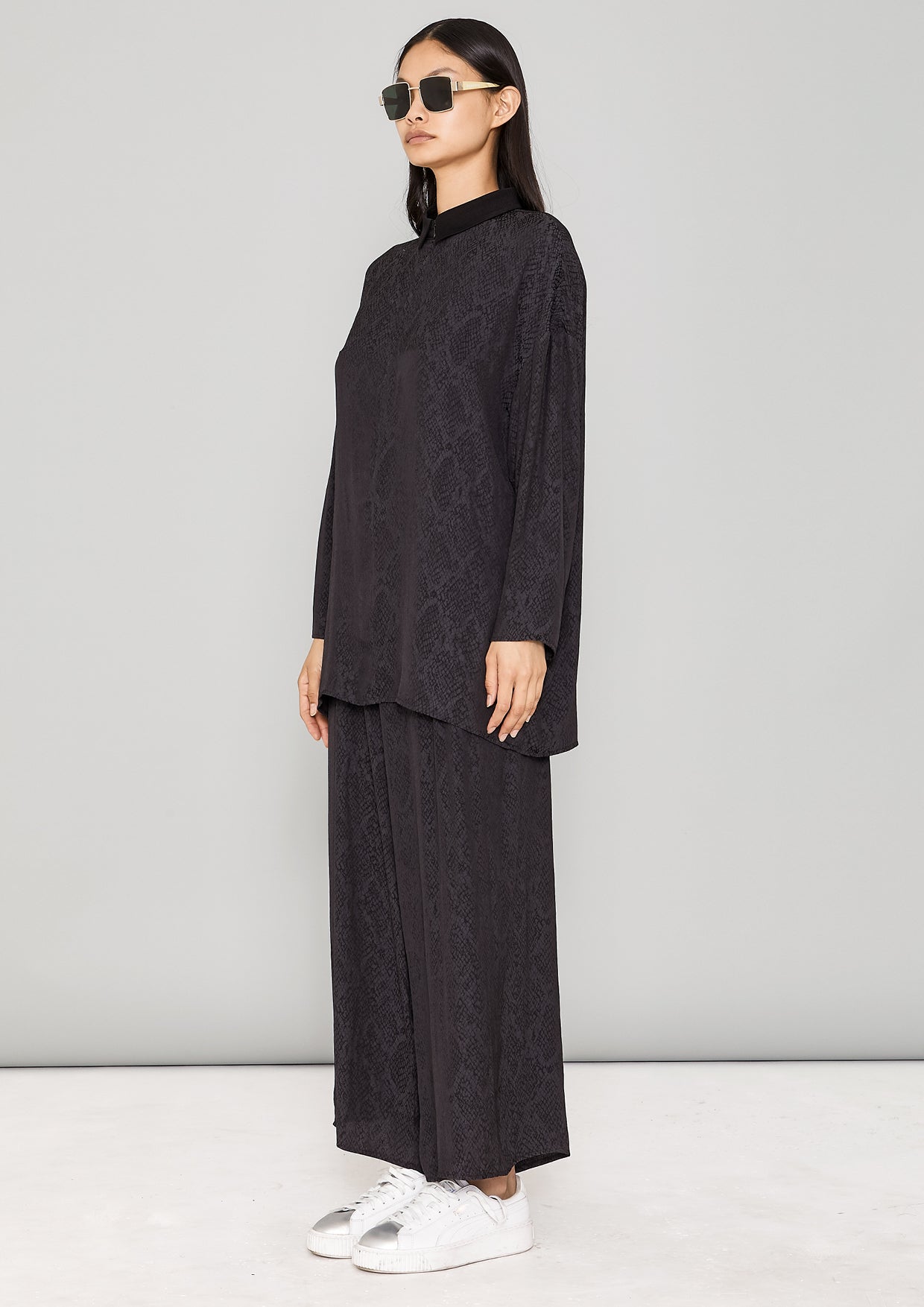 PANTS WIDE ELASTIC- JACQUARD SATIN black snake - BERENIK