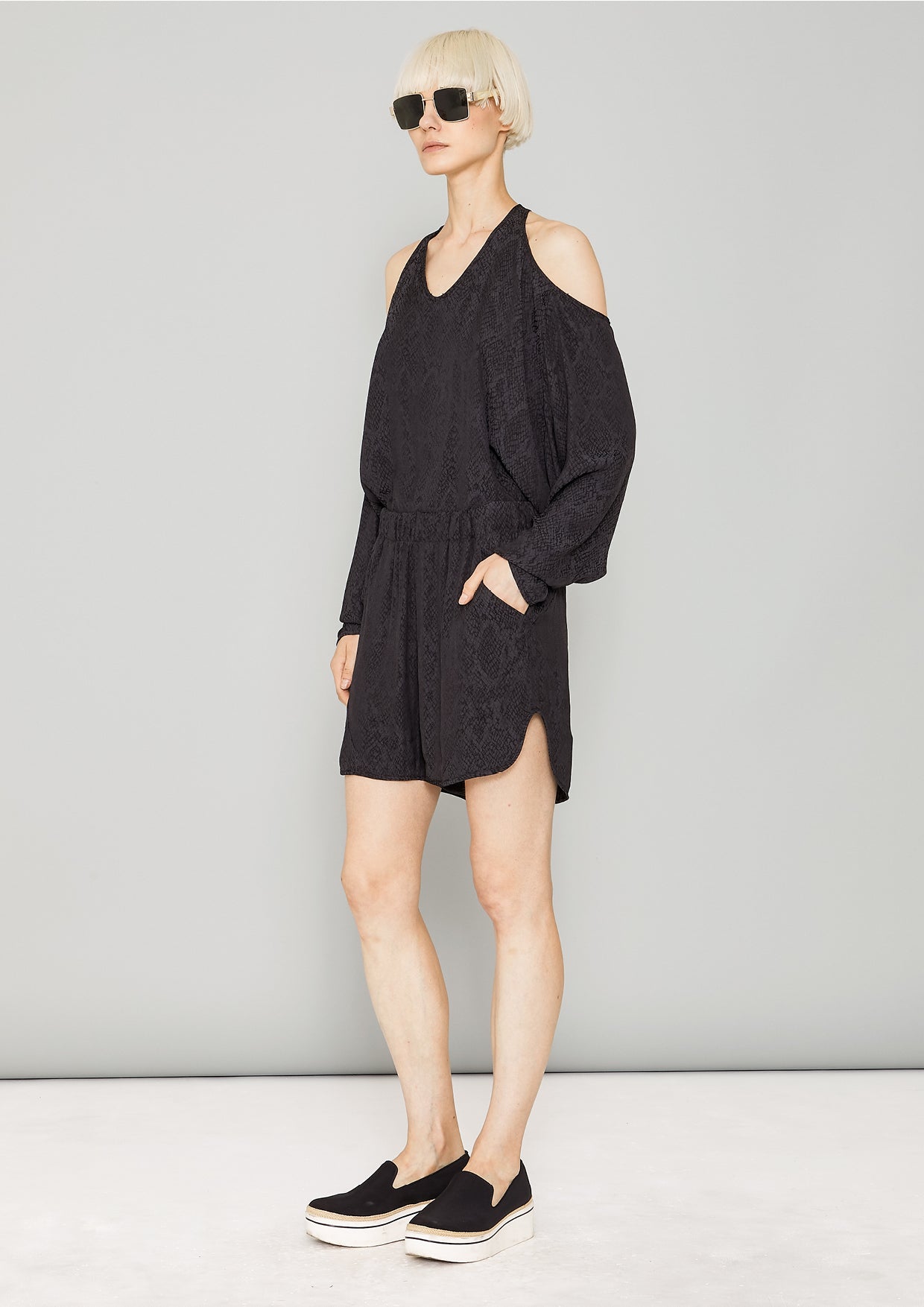 TOP CUT OUT - JACQUARD SATIN black snake - BERENIK