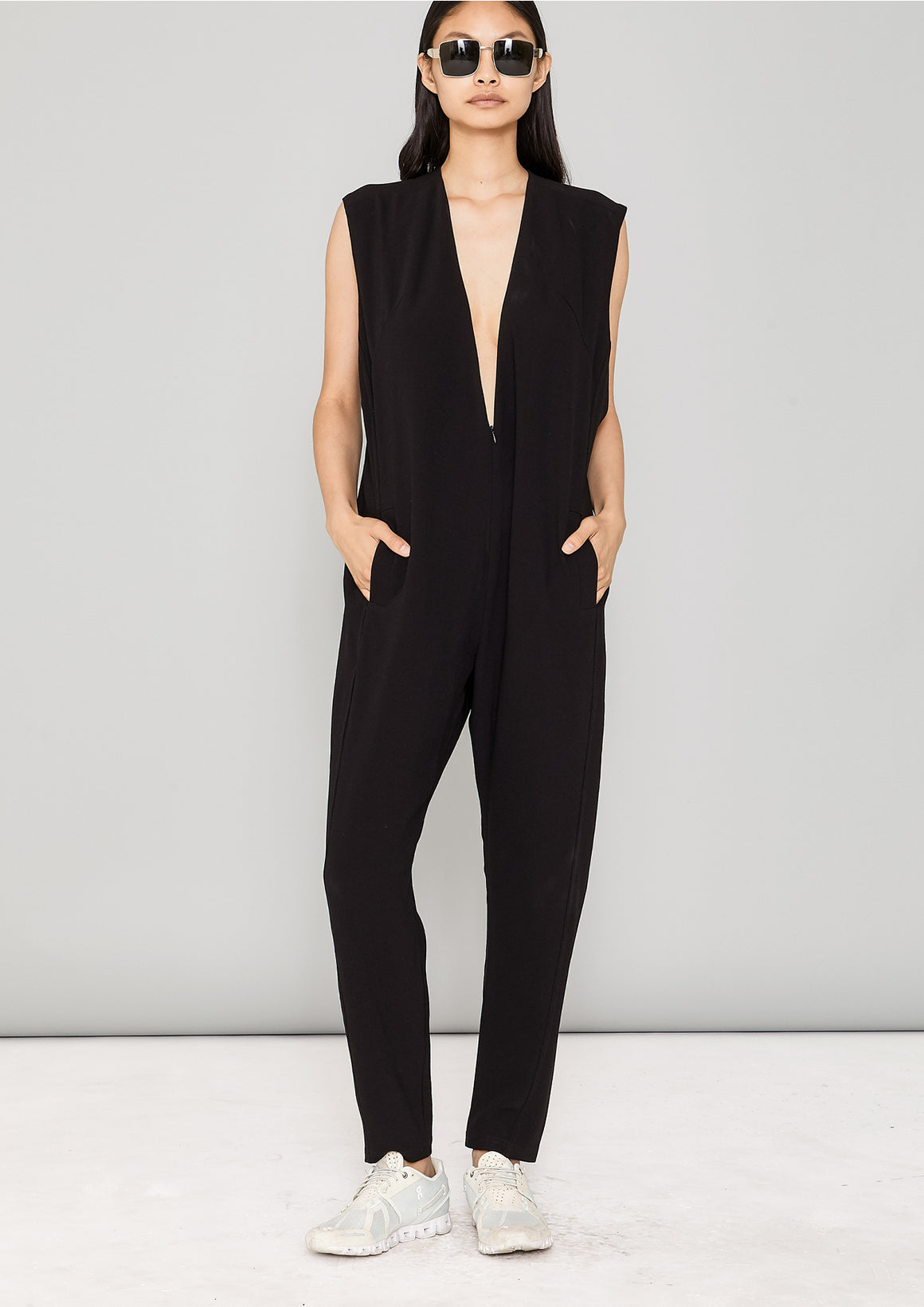 JUMPSUIT SLEEVELESS - HEAVY DRAPING black - BERENIK